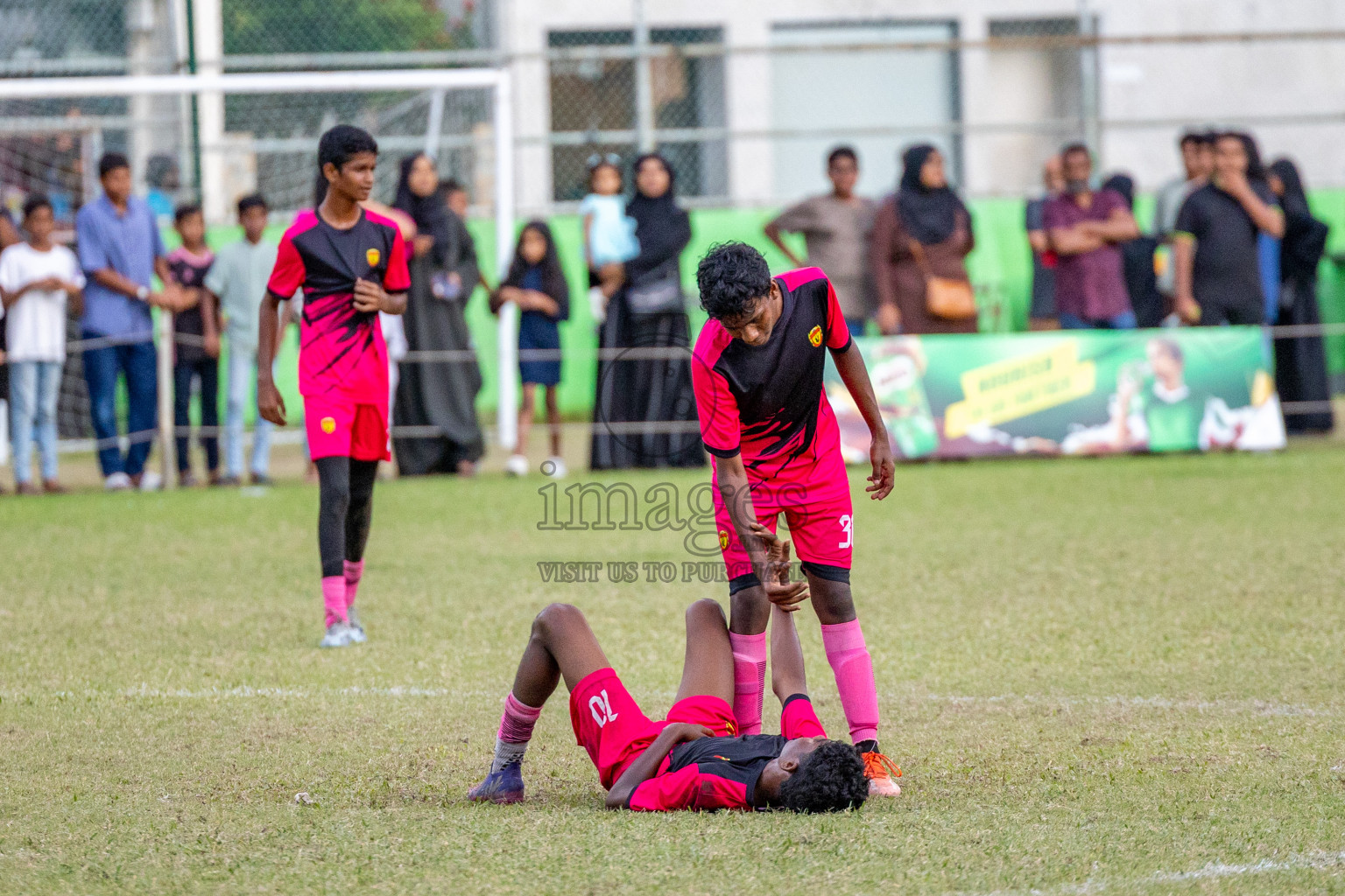 Day 2 of MILO Academy Championship 2024 (U-14) was held in Henveyru Stadium, Male', Maldives on Saturday, 2nd November 2024.
Photos: Ismail Thoriq / Images.mv