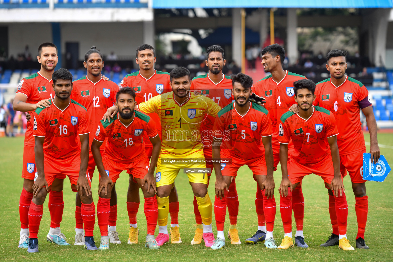 Kuwait vs Bangladesh in the Semi-final of SAFF Championship 2023 held in Sree Kanteerava Stadium, Bengaluru, India, on Saturday, 1st July 2023. Photos: Nausham Waheed, Hassan Simah / images.mv