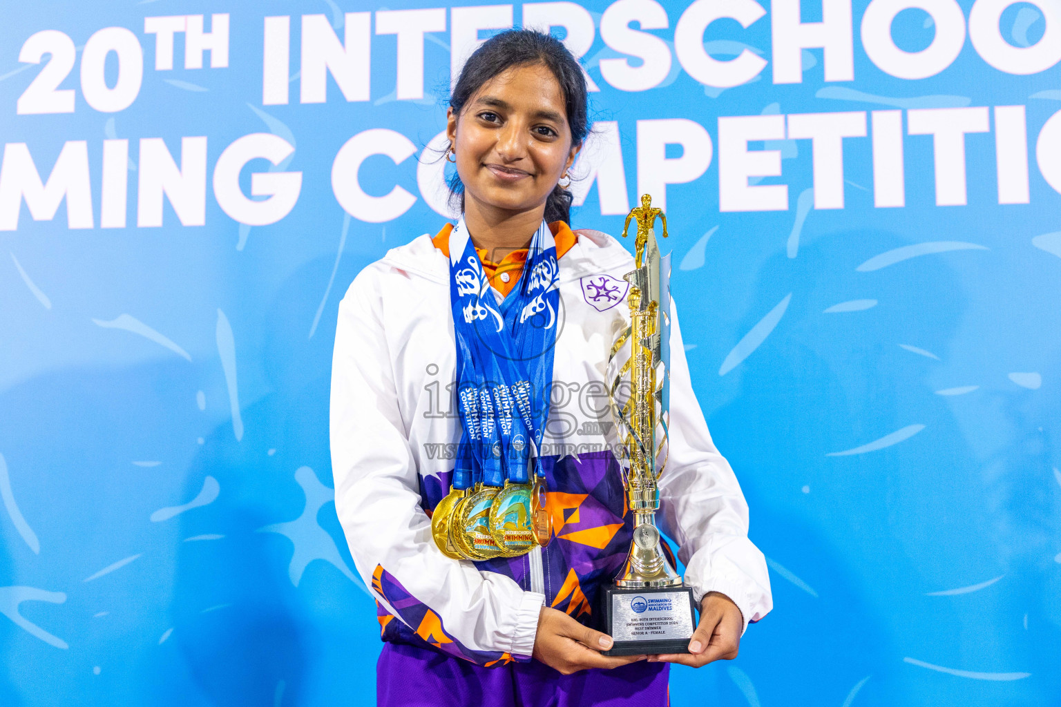 Closing ceremony of BML 20th Inter-School Swimming Competition was held in Hulhumale' Swimming Complex on Saturday, 19th October 2024. 
Photos: Ismail Thoriq