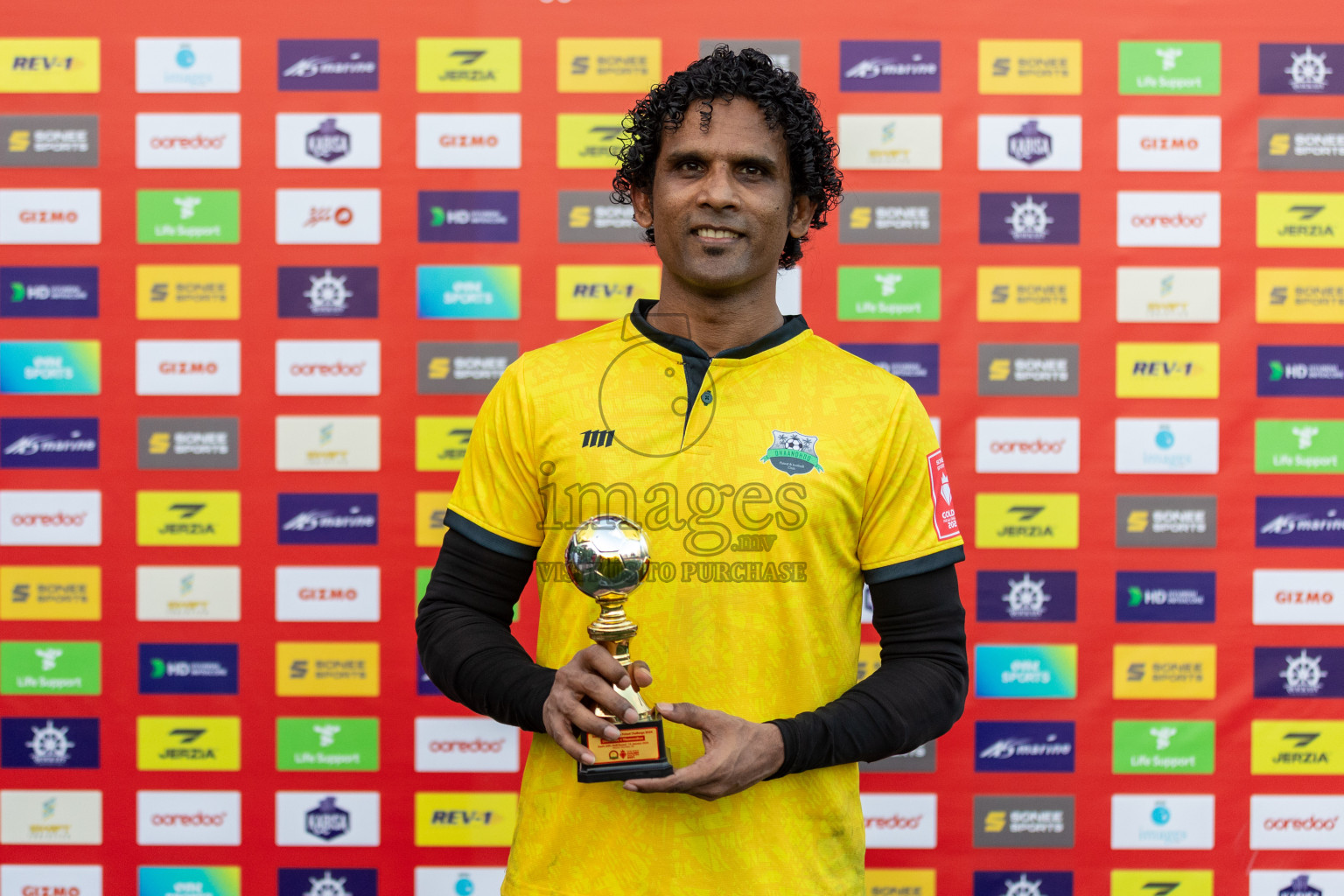 GA Dhaandhoo vs GA Maamendhoo in Day 5 of Golden Futsal Challenge 2024 was held on Friday, 19th January 2024, in Hulhumale', Maldives Photos: Mohamed Mahfooz Moosa / images.mv