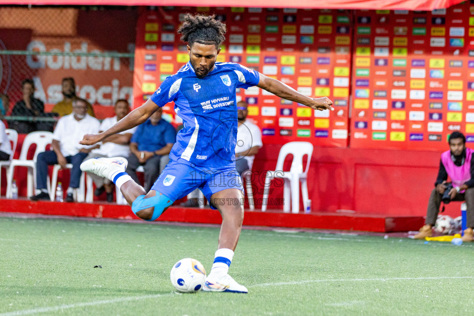 AA. Mathiveri VS AA. Thoddoo in Atoll Round Final on Day 20 of Golden Futsal Challenge 2025 was held on Friday, 24 January 2025, in Hulhumale', Maldives. 
Photos: Hassan Simah / images.mv