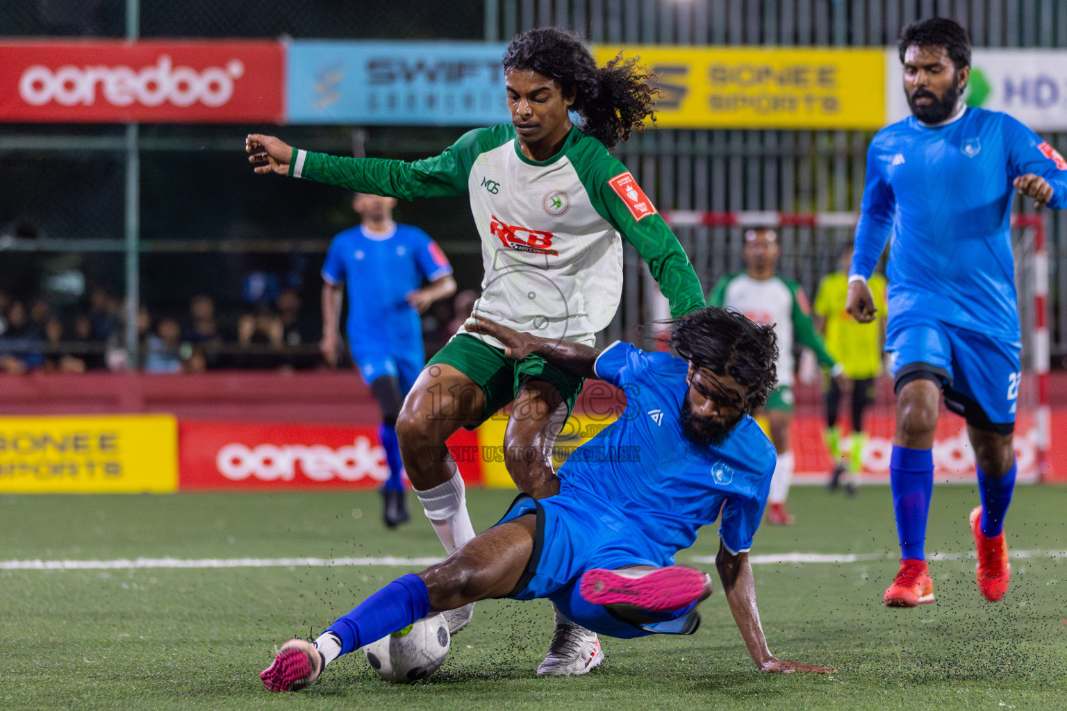 R Alifushi vs R Maduvvari in Day 8 of Golden Futsal Challenge 2024 was held on Monday, 22nd January 2024, in Hulhumale', Maldives Photos: Mohamed Mahfooz Moosa / images.mv