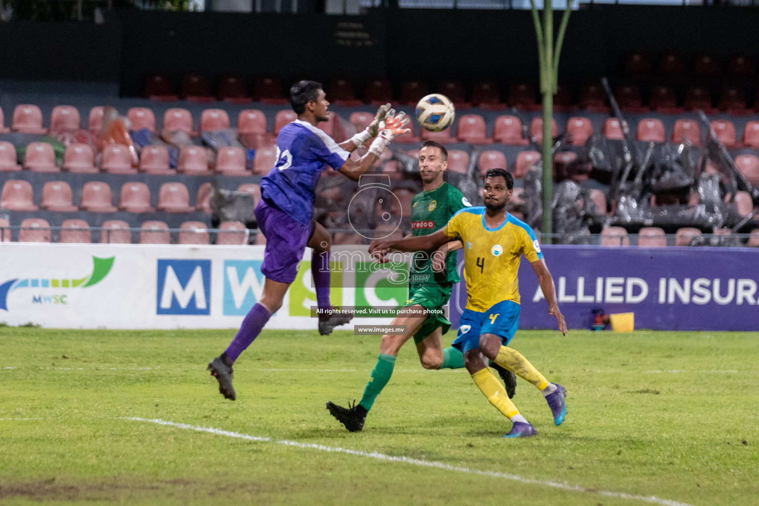 Club Valencia vs Maziya SRC in Ooredoo Dhivehi Premier League 2021/22 on 06 July 2022, held in National Football Stadium, Male', Maldives