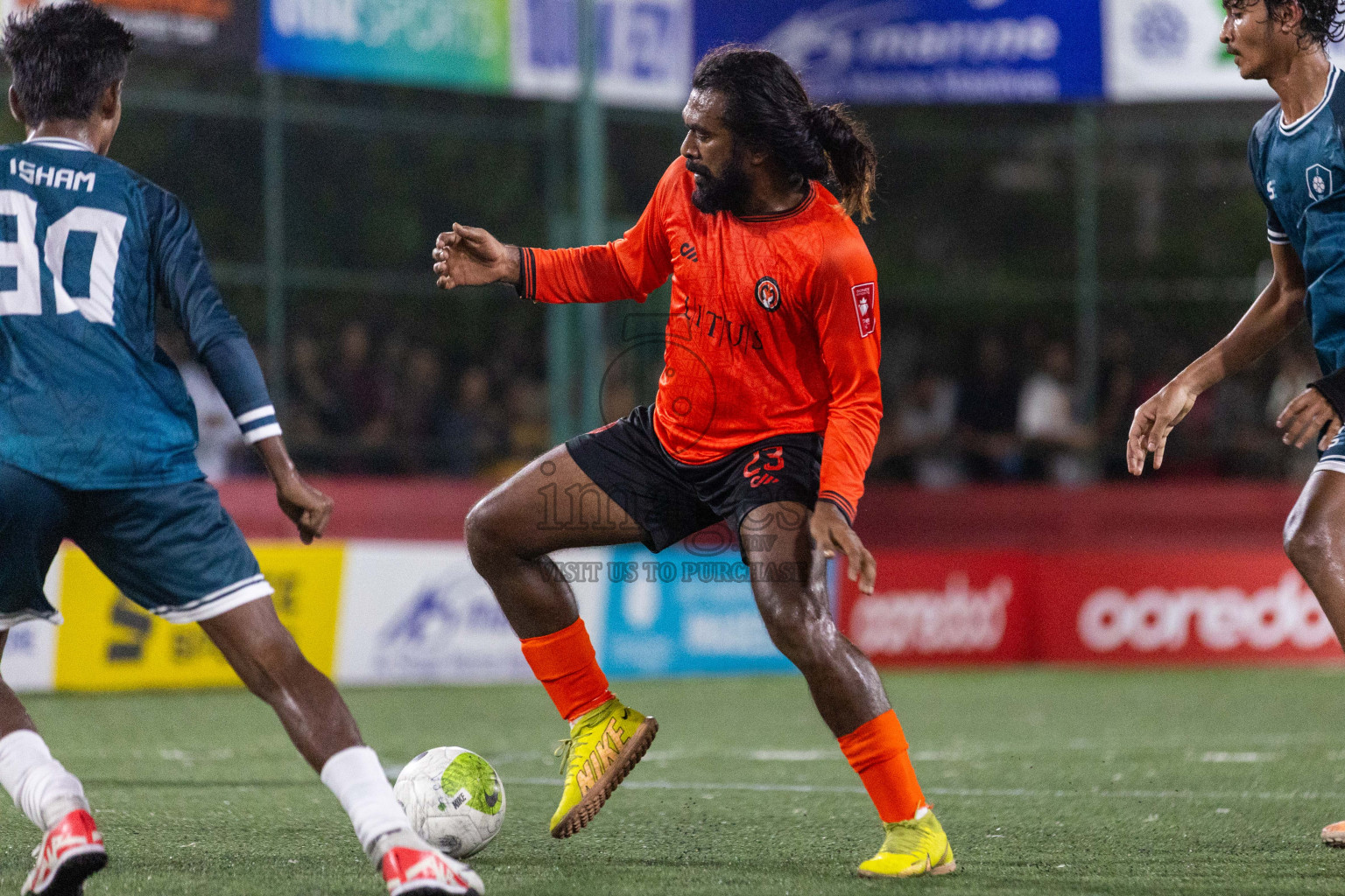 R Dhuvaafaru vs R Meedhoo in Day 8 of Golden Futsal Challenge 2024 was held on Monday, 22nd January 2024, in Hulhumale', Maldives Photos: Nausham Waheed / images.mv