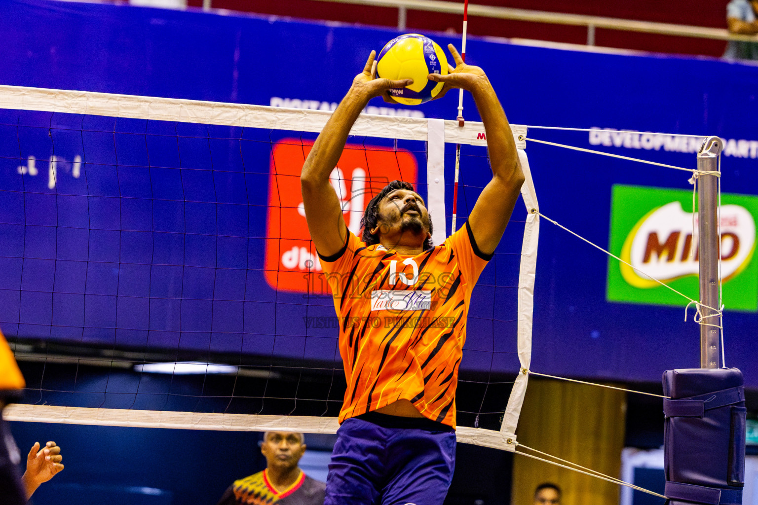 Sports Club City vs Blues for Volleyball in Day 2 of MILO VAM Cup 2024 Men's Division was held in Social Center Indoor Hall on Tuesday, 29th October 2024. Photos: Nausham Waheed / images.mv