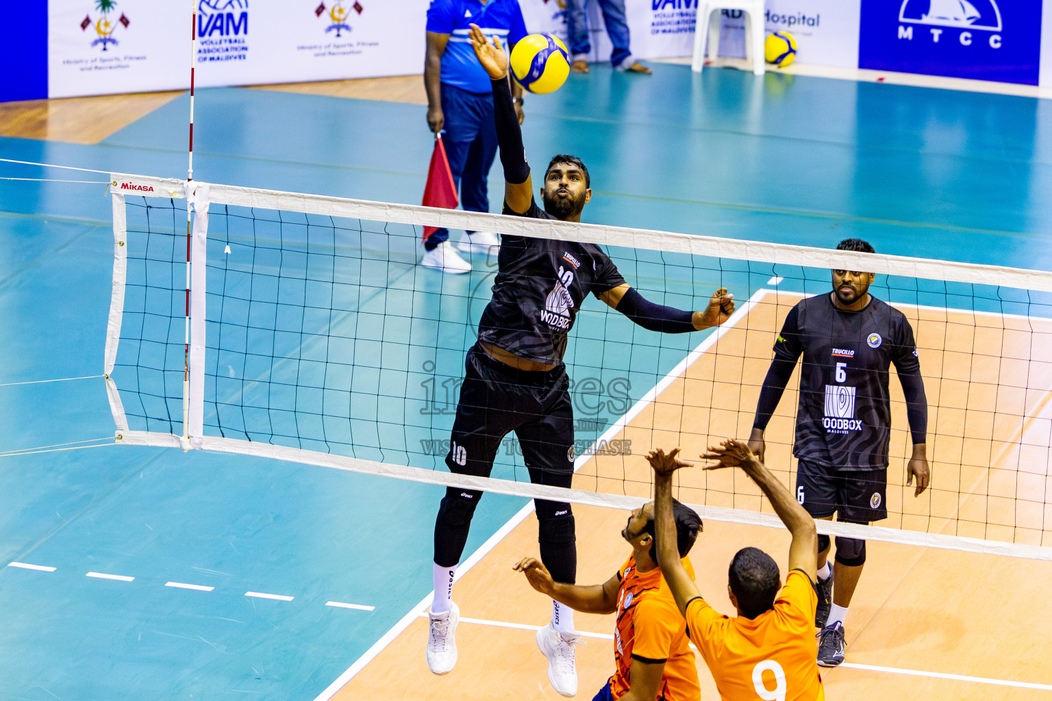 Sports Club City vs Dhivehi Sifainge Club in Semi Final of MILO VAM Cup 2024 Men's Division was held in Social Center Indoor Hall on Friday, 1st September 2024. Photos: Nausham Waheed / images.mv