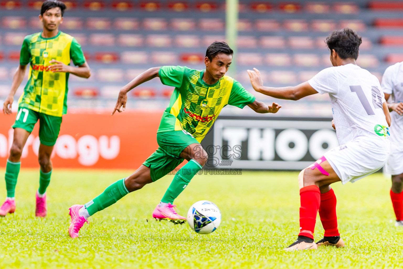 Maziya SRC vs Club Green Streets in Day 2 of Under 19 Youth Championship 2024 was held at National Stadium in Male', Maldives on Monday, 10th June 2024. Photos: Nausham Waheed / images.mv b