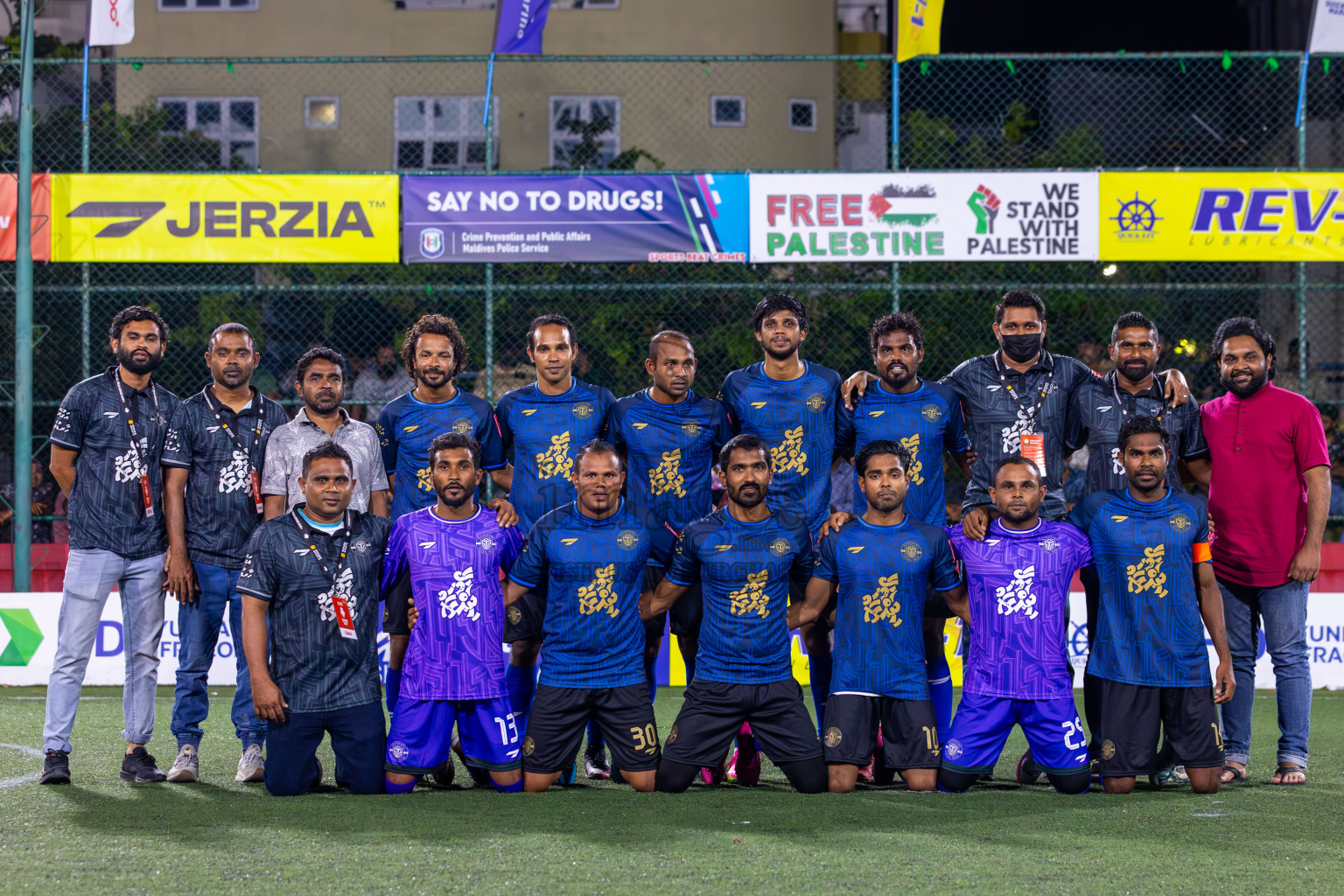 M Dhiggaru vs M Kolhufushi in Day 22 of Golden Futsal Challenge 2024 was held on Monday , 5th February 2024 in Hulhumale', Maldives
Photos: Ismail Thoriq / images.mv