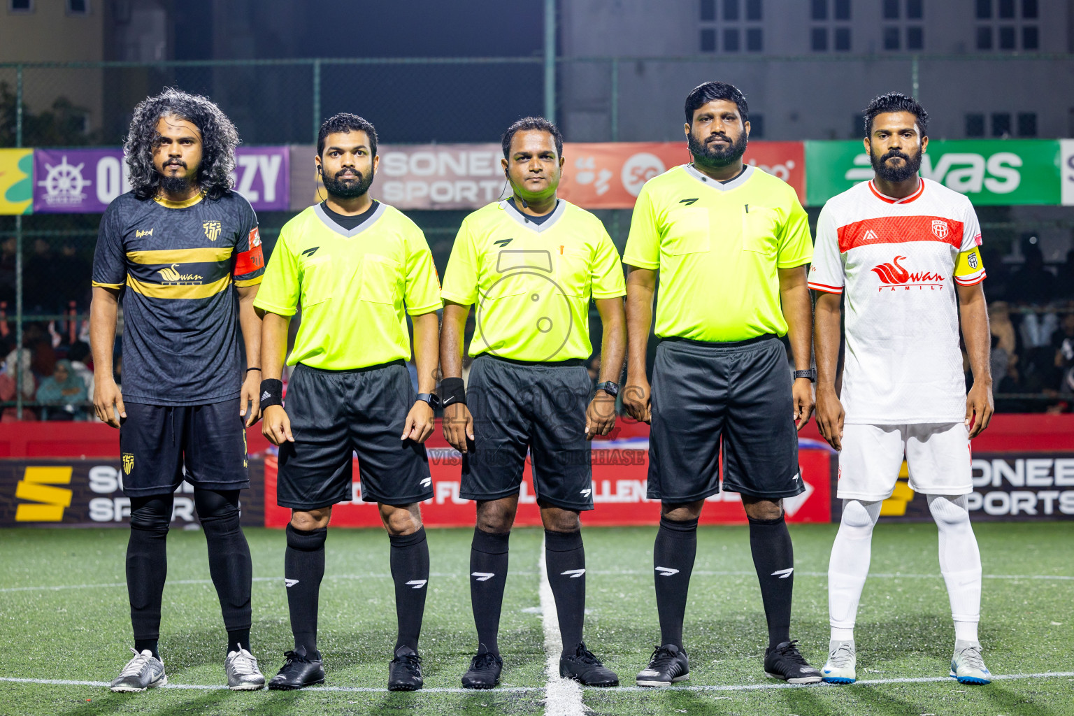 HA Utheemu vs HA Muraidhoo in Day 13 of Golden Futsal Challenge 2025 was held on Friday, 17th January 2025, in Hulhumale', Maldives. Photos: Nausham Waheed / images.mv