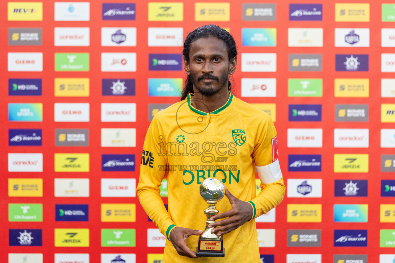 GDh Vaadhoo VS GDh Thinadhoo in Day 12 of Golden Futsal Challenge 2024 was held on Friday, 26th January 2024, in Hulhumale', Maldives Photos: Nausham Waheed / images.mv