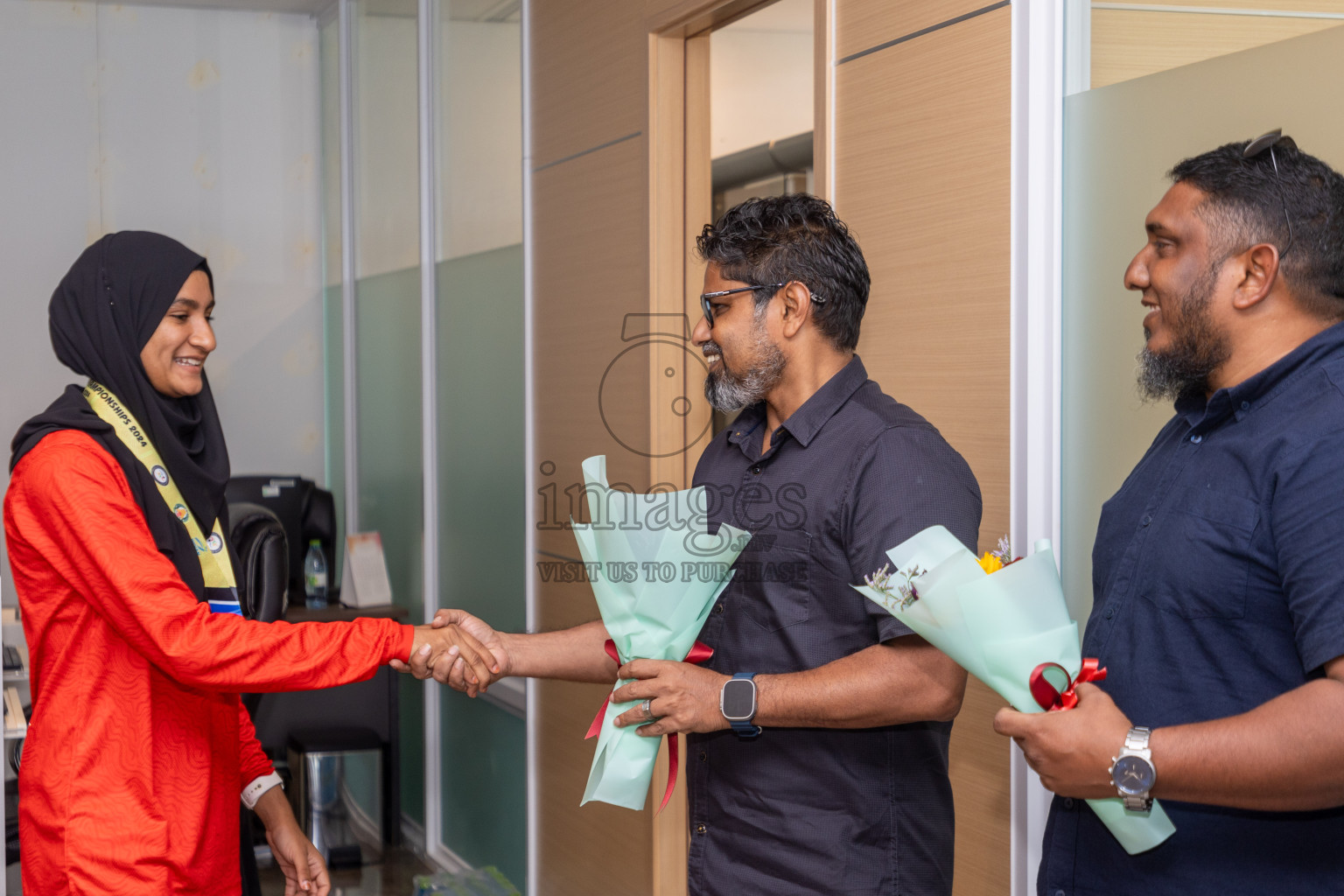 Arrival of Junior athletics team after 4th South Asian Junior Athletics Championship. Both Junior Men and Women's team won Bronze from 4x100m Relay event. 
Photos: Ismail Thoriq / images.mv