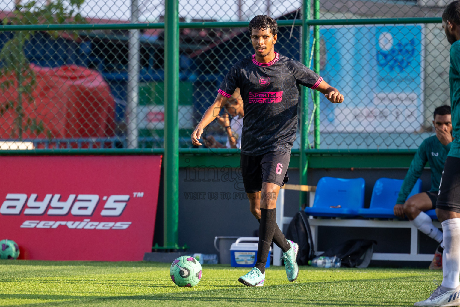 JJ Sports Club vs Green Lakers in Day 9 of BG Futsal Challenge 2024 was held on Wednesday, 20th March 2024, in Male', Maldives
Photos: Ismail Thoriq / images.mv