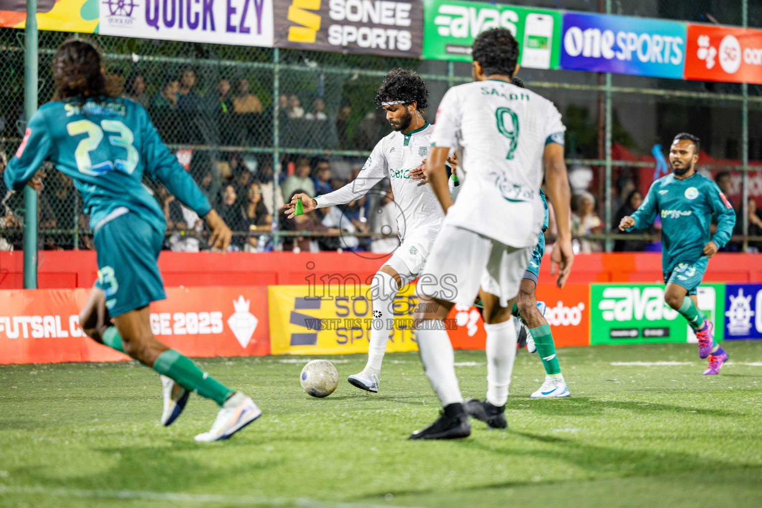 GA. Villingili VS Dhadimagu in zone round on Day 32 of Golden Futsal Challenge 2025 was held on Wednesday , 5th February 2025, in Hulhumale', Maldives. 
Photos: Hassan Simah / images.mv