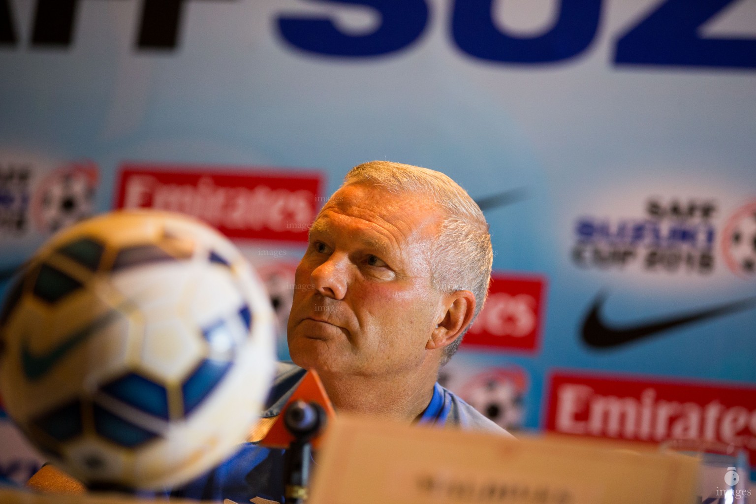 Maldives coach speaks to the media ahead of the semifinals in Thiruvananthapuram, India, Wednesday, December. 30, 2015.  (Images.mv Photo/ Mohamed Ahsan).