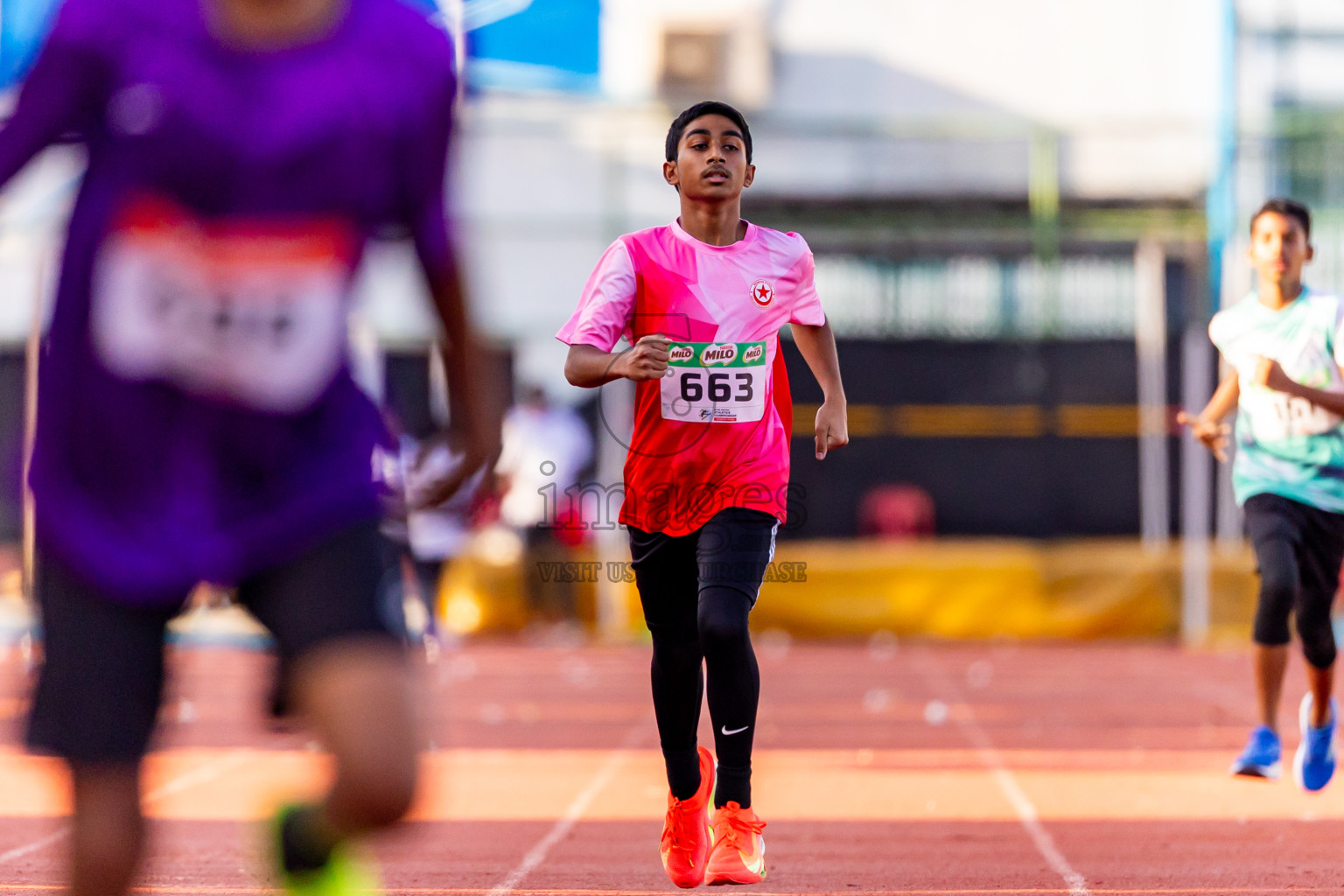 Day 1 of Inter-school Athletics Championship 2025 held in Ekuveni Synthetic Track, Male', Maldives on Monday, 06th October 2025. Photos by: Nausham Waheed / Images.mv