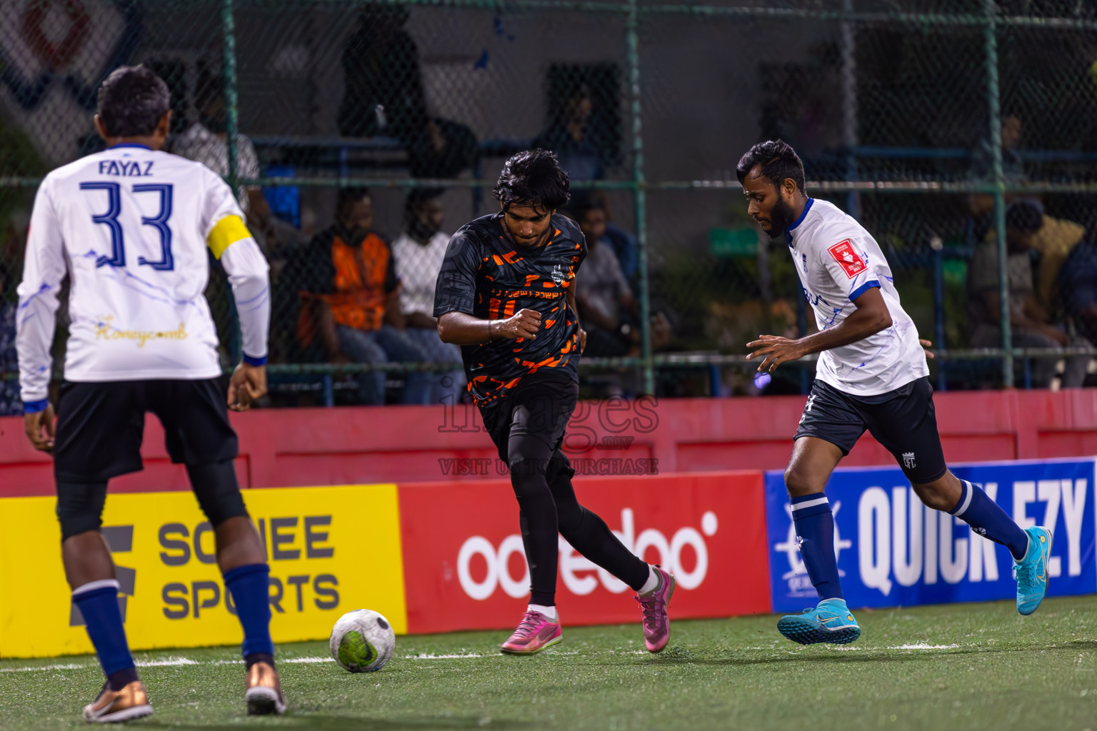 ADh Hangnaameedhoo vs ADh Omadhoo in Day 12 of Golden Futsal Challenge 2024 was held on Friday, 26th January 2024, in Hulhumale', Maldives
Photos: Ismail Thoriq / images.mv