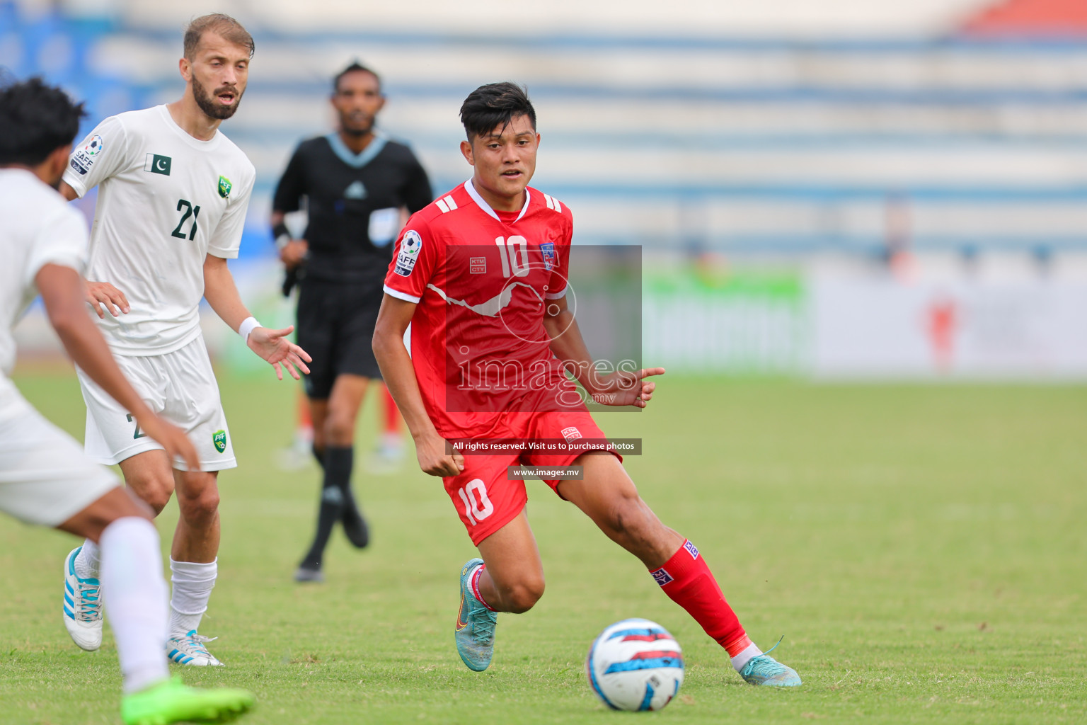 Nepal vs Pakistan in SAFF Championship 2023 held in Sree Kanteerava Stadium, Bengaluru, India, on Tuesday, 27th June 2023. Photos: Nausham Waheed, Hassan Simah / images.mv