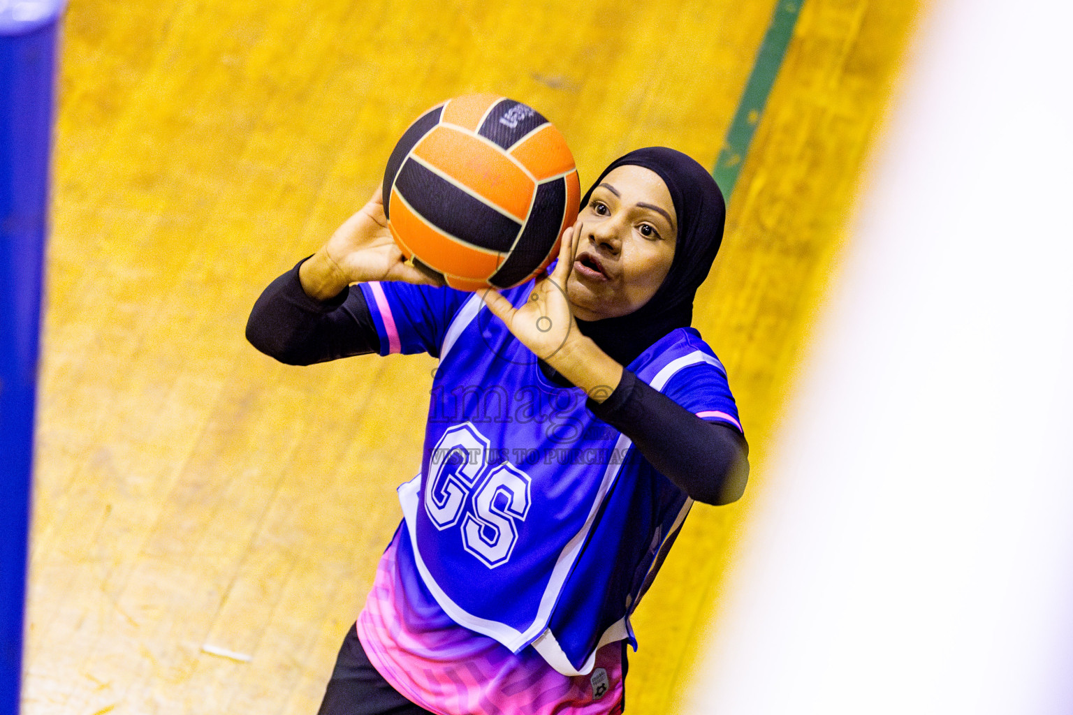 Kulhudhuffushi Youth & Recreation Club vs Club Green StreetDay 2 of 21st National Netball Tournament was held in Social Canter at Male', Maldives on Friday, 18th May 2024. Photos: Nausham Waheed / images.mv