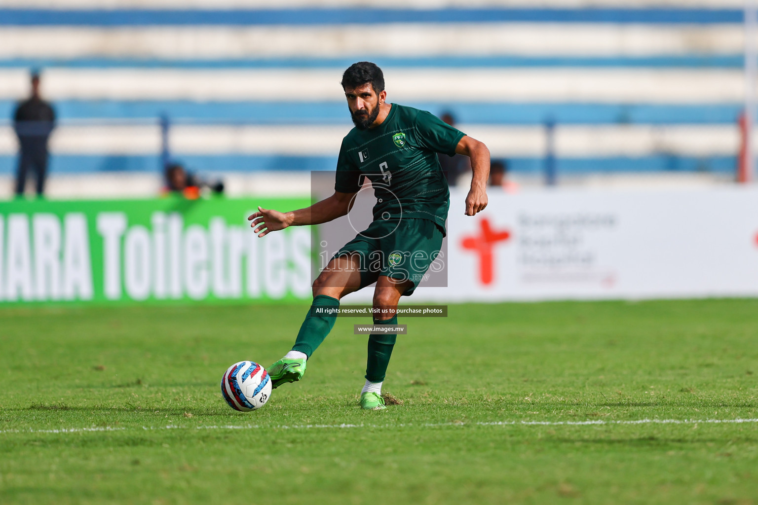 Pakistan vs Kuwait in SAFF Championship 2023 held in Sree Kanteerava Stadium, Bengaluru, India, on Saturday, 24th June 2023. Photos: Nausham Waheed, Hassan Simah / images.mv