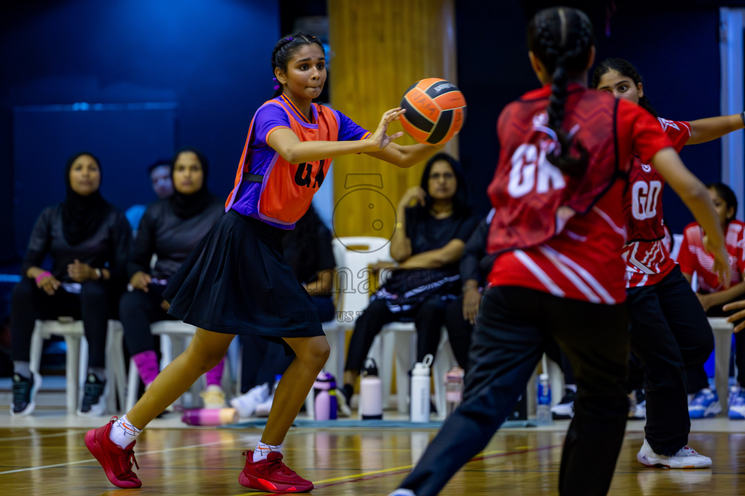 Iskandhar School vs Ghiyasuddin International School in the U15 Finals of Inter-school Netball Tournament held in Social Center at Male', Maldives on Monday, 26th August 2024. Photos: Hassan Simah / images.mv