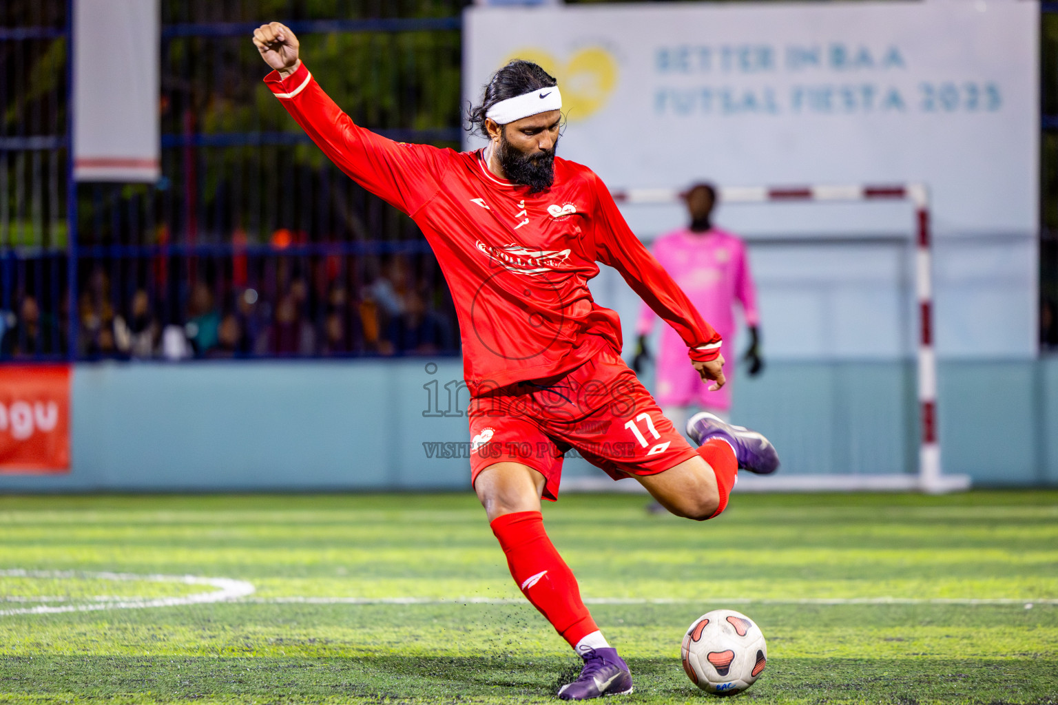 Goidhoo vs Hithaadhoo in Semi Finals of Better in Baa Futsal Fiesta 2025 Men's division held in B. Eydhafushi, Maldives on Saturday, 15th November 2025. Photos: Nausham Waheed / images.mv