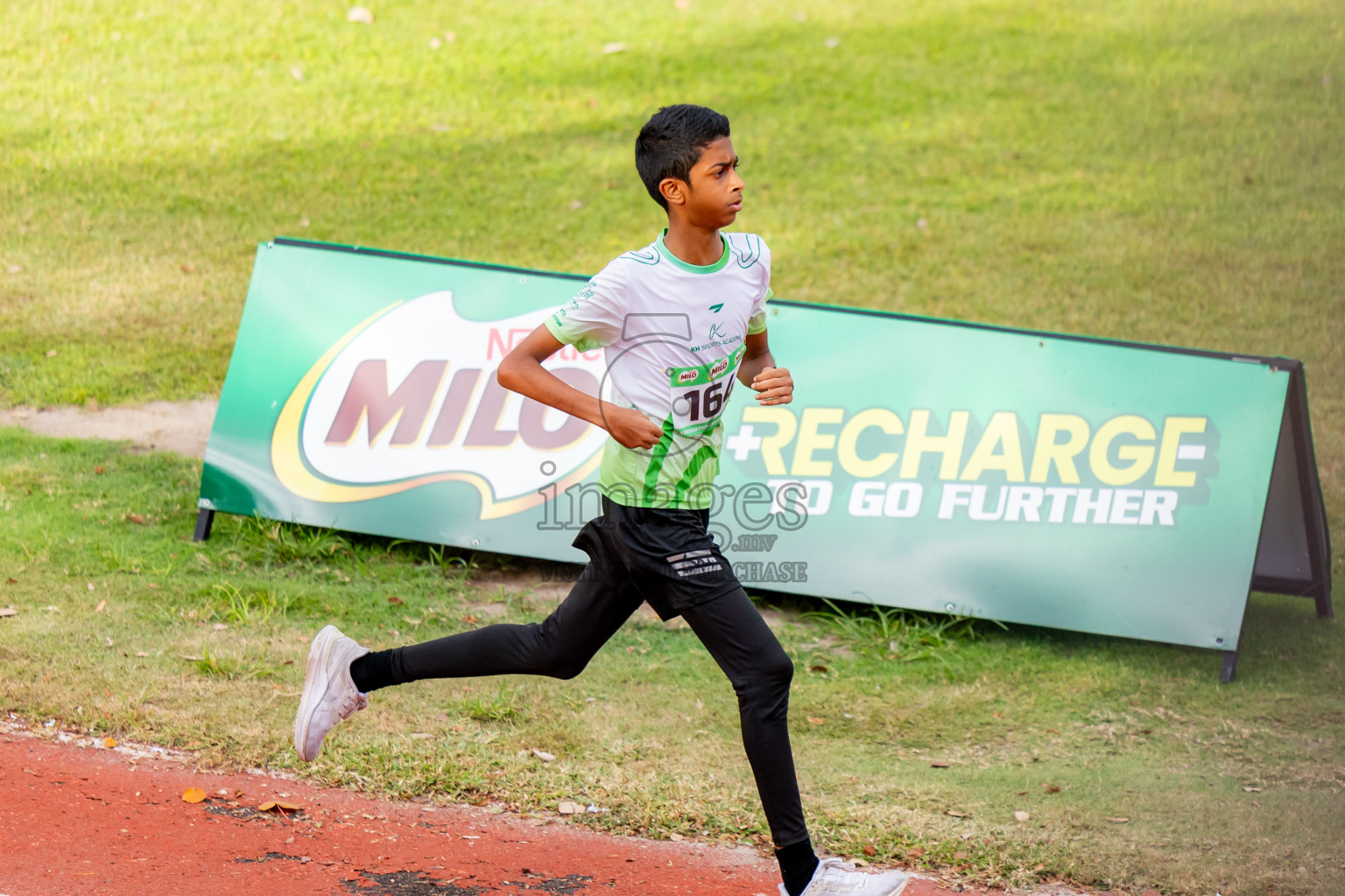 Day 3 of 12th Milo Association Championships was held in Ekuveni Track at Male', Maldives on Saturday, 26th April 2025. Photos: Nausham Waheed / images.mv