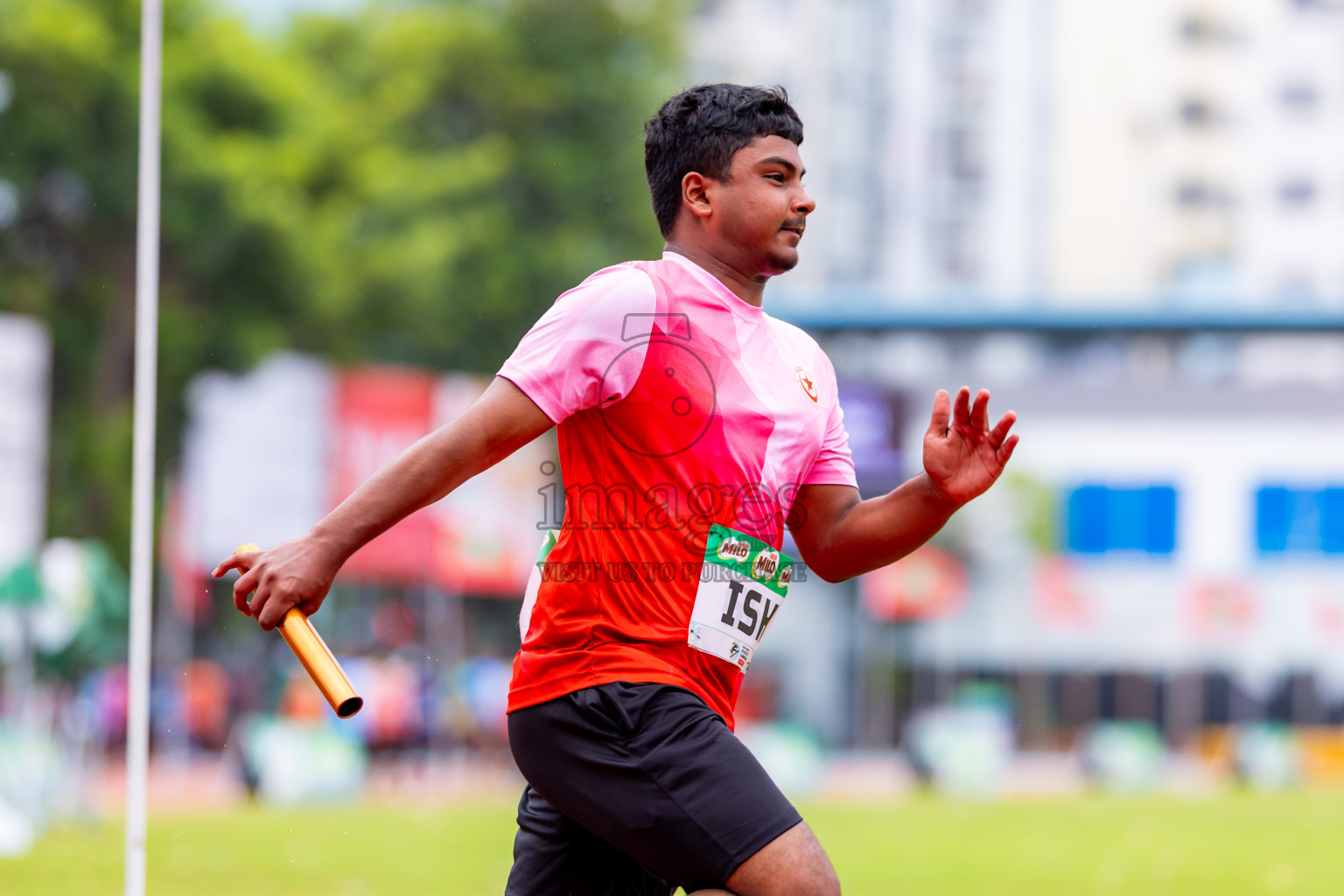 Day 6 of Inter-school Athletics Championship 2025 held in Ekuveni Synthetic Track, Male', Maldives on Sunday, 12th October 2025. Photos by: Nausham Waheed / Images.mv