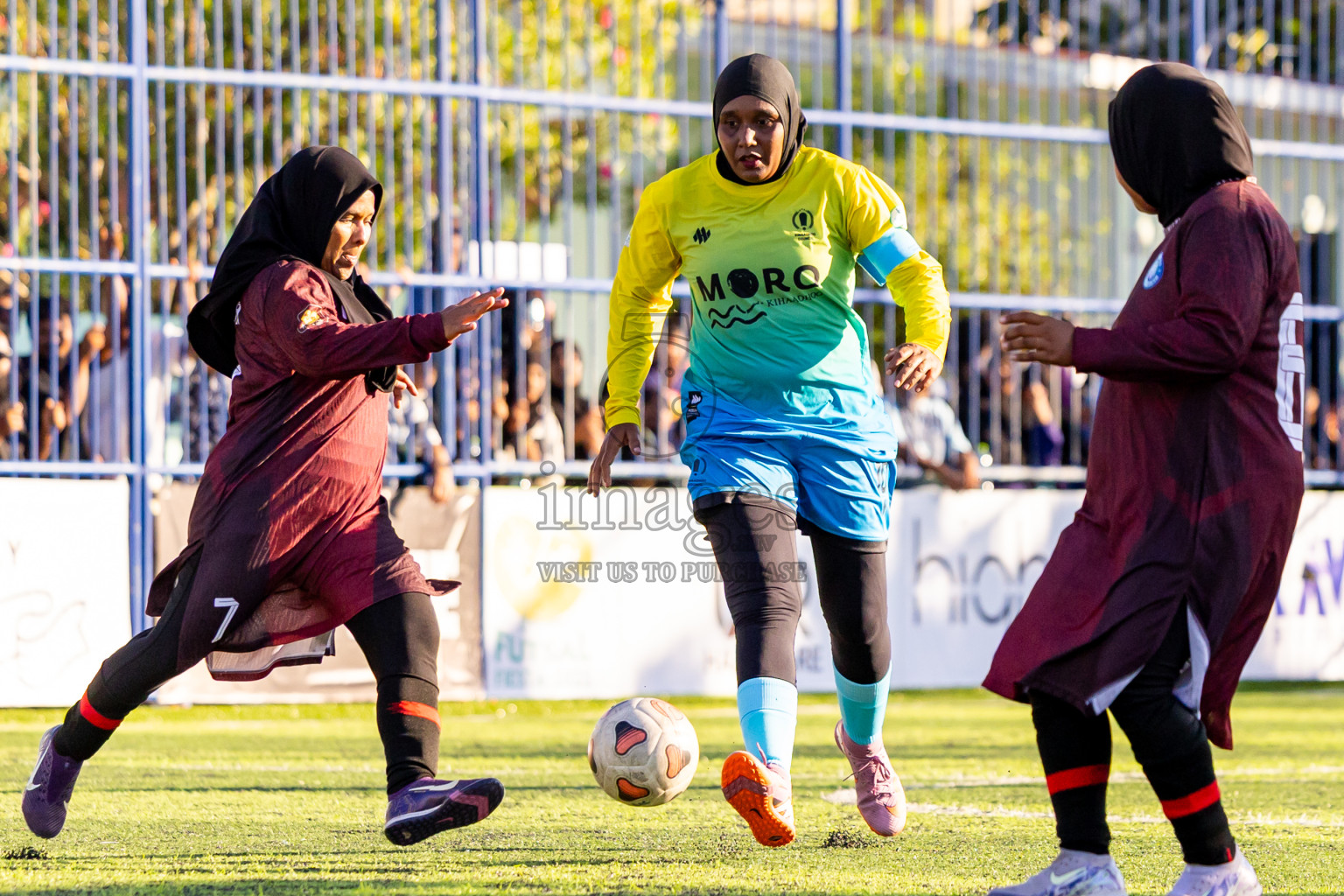 Kihaadhoo vs Hithaadhoo in Day 3 of Better in Baa Futsal Fiesta 2025 Woman's division held in B. Eydhafushi, Maldives on Friday, 7th November 2025. Photos: Nausham Waheed / images.mv