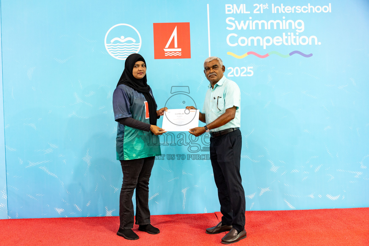 Closing Ceremony of BML 21st Interschool Swimming Competition 2025 .was held in Hulhumale' Swimming Pool, Hulhumale', Maldives on Saturday, 18th October 2025. 
Photos: Hassan Simah / images.mv