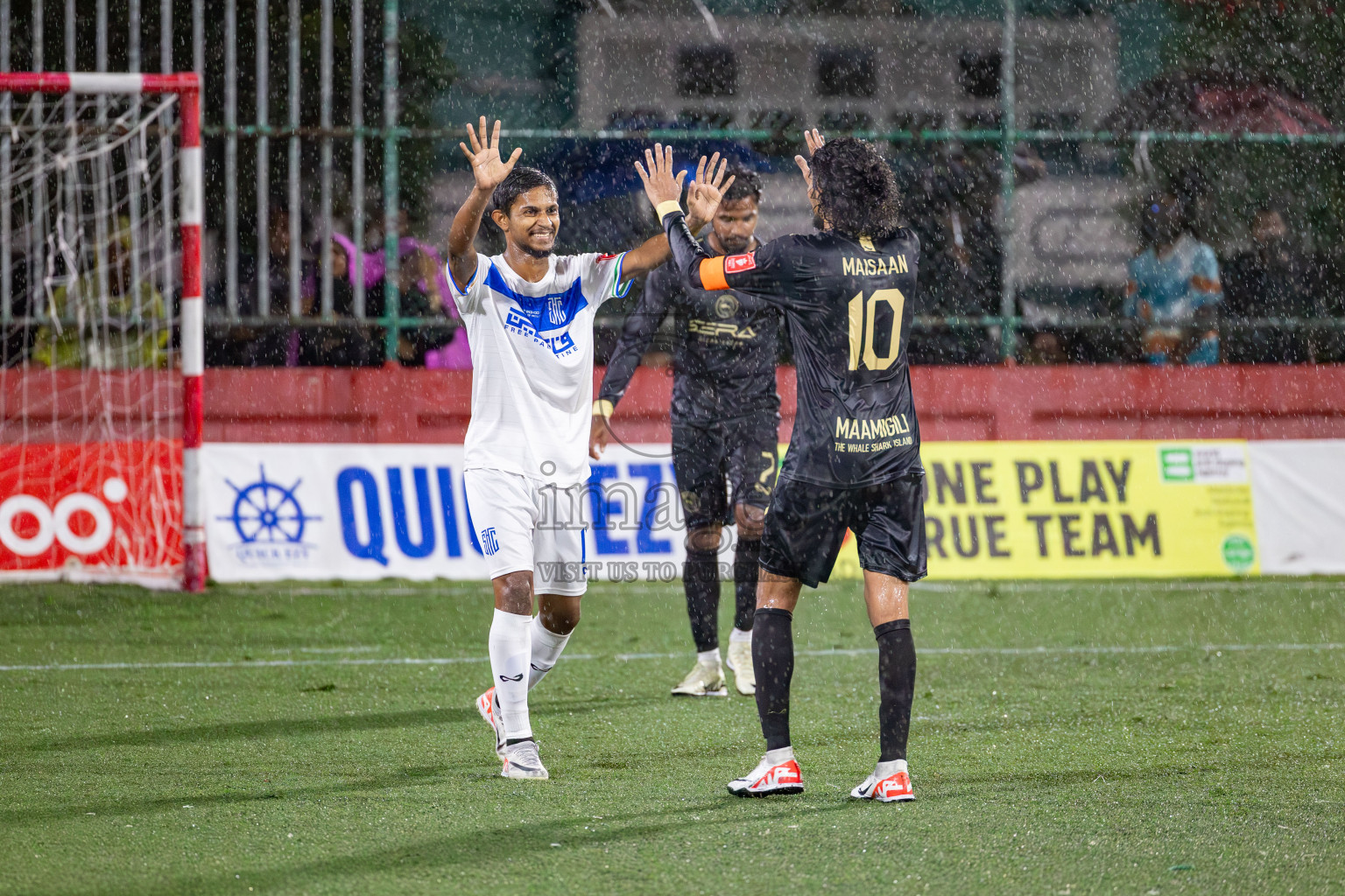 S. Hithadhoo VS ADh. Maamigili in Round of 16 on Day 40 of Golden Futsal Challenge 2024 which was held on Tuesday, 27th February 2024, in Hulhumale', Maldives Photos: Hassan Simah / images.mv