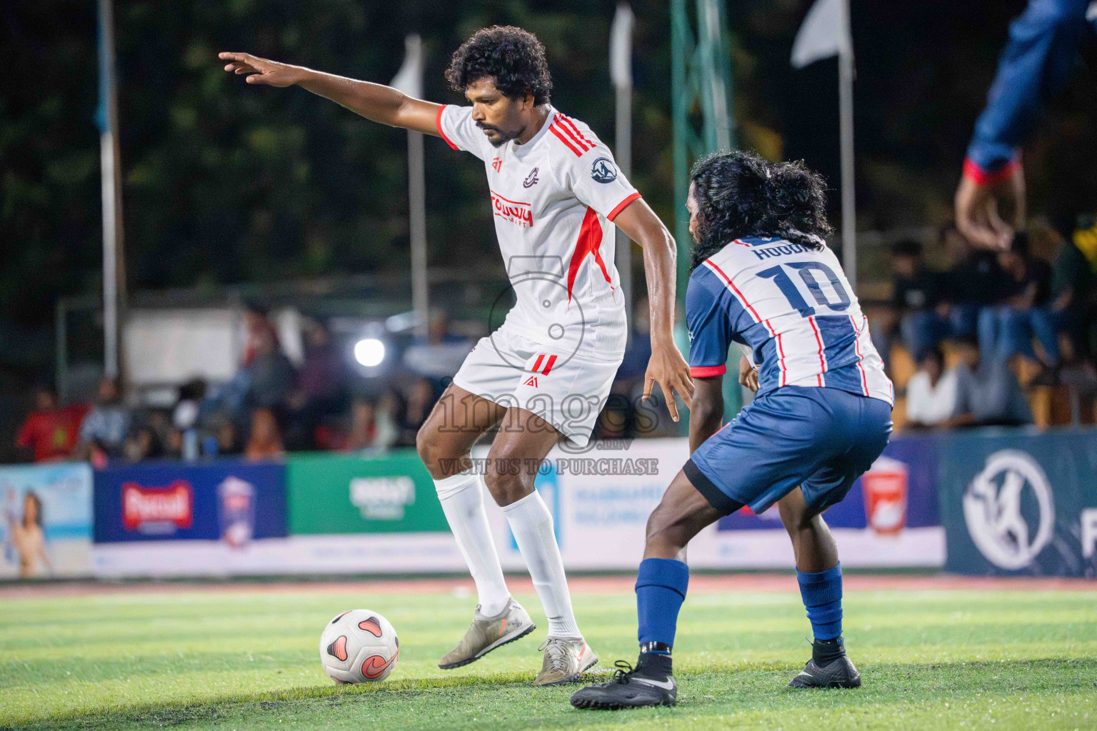 Maahinne UTD VS Outreef SC in Day 1 - Fonadhoo Youth Futsal Challenge 2025 was held in Fonadhoo Futsal Stadium, L. Fonadhoo, Maldives on Sunday, 26th October 2025 Photos: Arif Rasheed / images.mv
