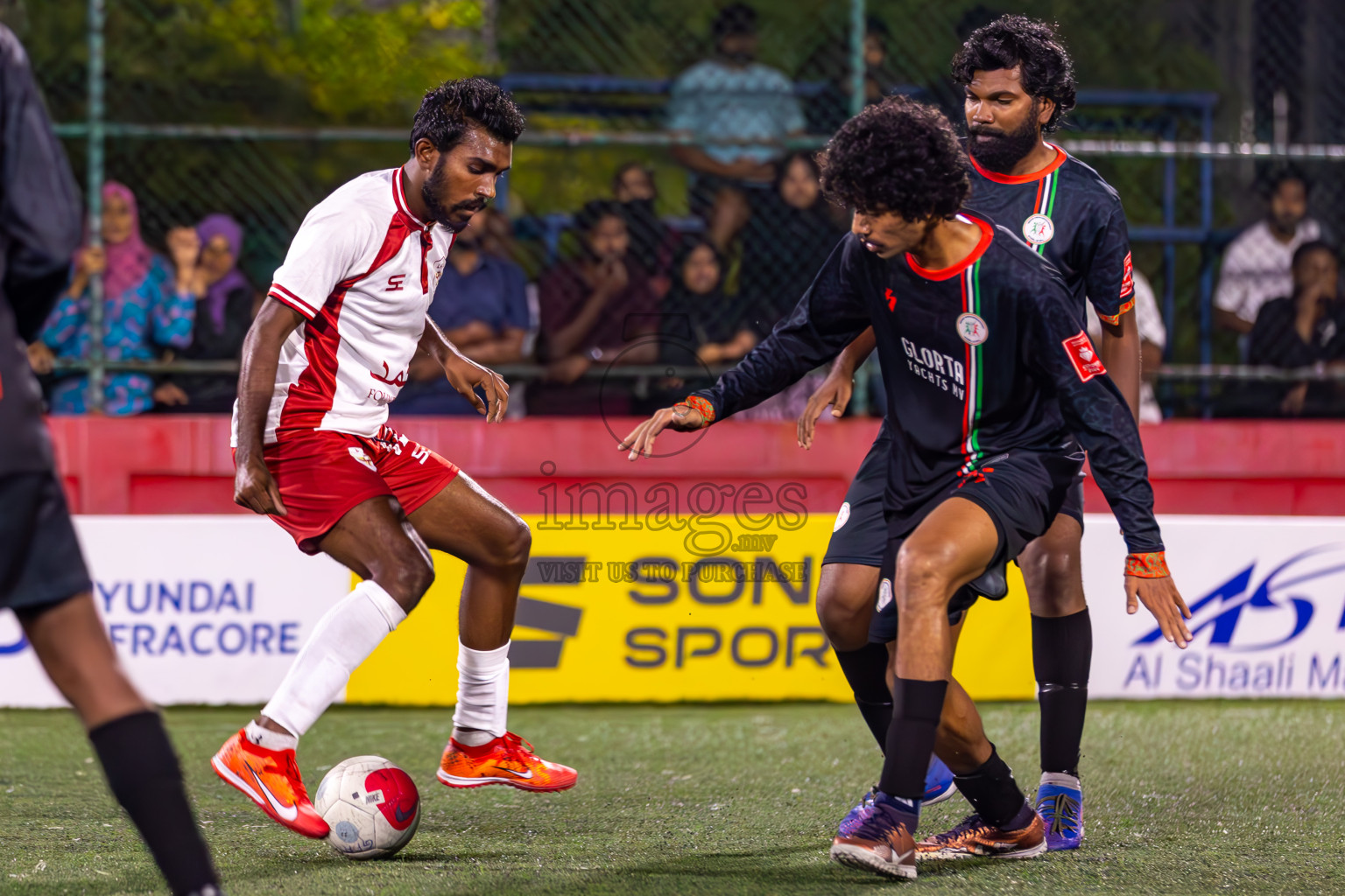 L Isdhoo vs L Hithadhoo in Day 16 of Golden Futsal Challenge 2024 was held on Tuesday, 30th January 2024, in Hulhumale', Maldives Photos: Ismail Thoriq / images.mv