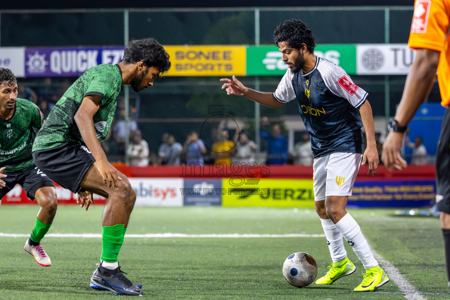 Hulhumale vs Villimale in Zone Round on Day 31 of Golden Futsal Challenge 2025 was held on Tuesday, 4th February 2025, in Hulhumale', Maldives.
Photos: Ismail Thoriq / images.mv