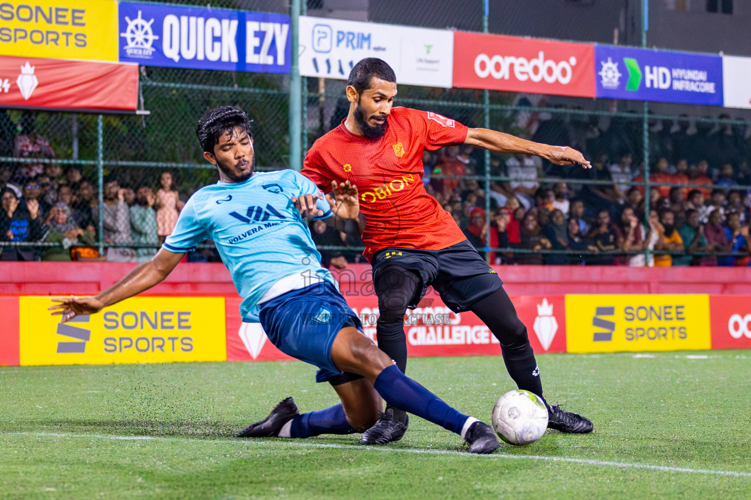 HDh Naivaadhoo vs HA Dhidhoo on Day 35 of Golden Futsal Challenge 2024 was held on Tuesday, 20th February 2024, in Hulhumale', Maldives
Photos: Mohamed Mahfooz Moosa, / images.mv