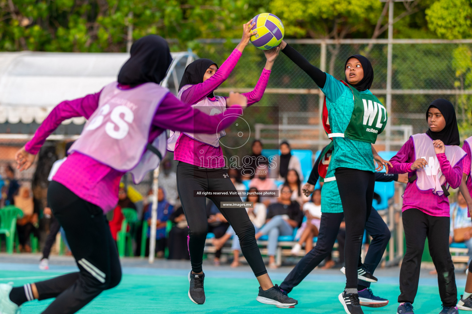 Junior Netball Championship 2022 - Under 14 Final U14 final of Junior Netball Championship 2022 held in Male', Maldives on Friday, 18th March 2022. Photos by Ismail Thoriq