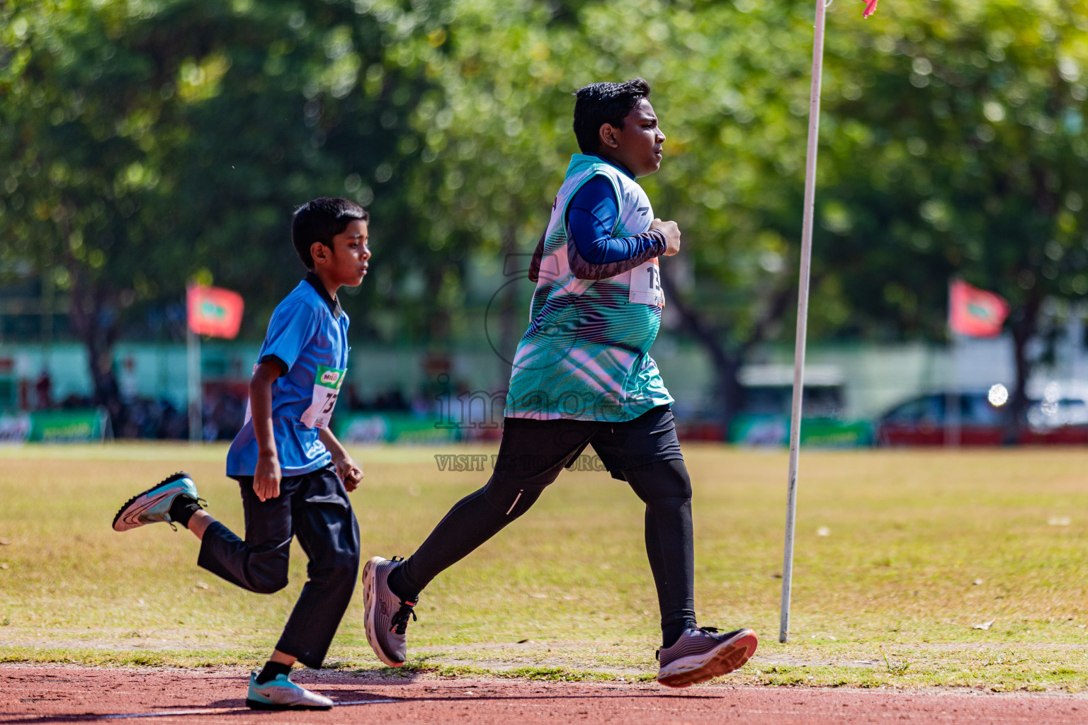 Day 3 of Inter-school Athletics Championship 2025 held in Ekuveni Synthetic Track, Male', Maldives on Wednesday, 08th October 2025. Photos by: Areef Adam / Images.mv