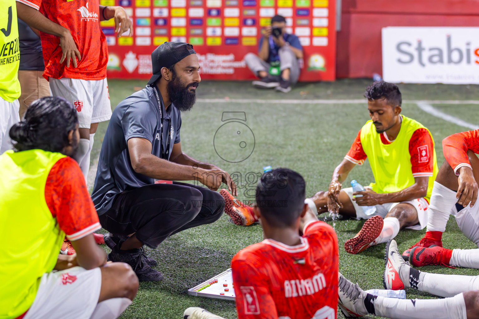 HA Utheemu vs HA Dhidhdhoo on Day 37 of Golden Futsal Challenge 2024 was held on Thursday, 22nd February 2024, in Hulhumale', Maldives
Photos: Ismail Thoriq / images.mv