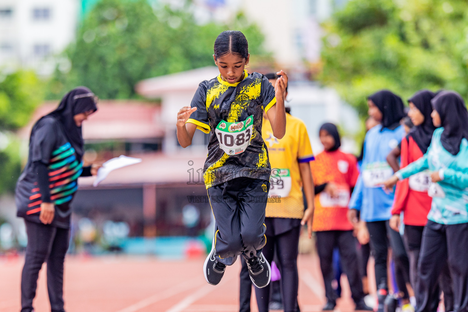 Day 4 of Inter-school Athletics Championship 2025 held in Ekuveni Synthetic Track, Male', Maldives on Thursday, 09th October 2025. Photos by: Areef Adam / Images.mv