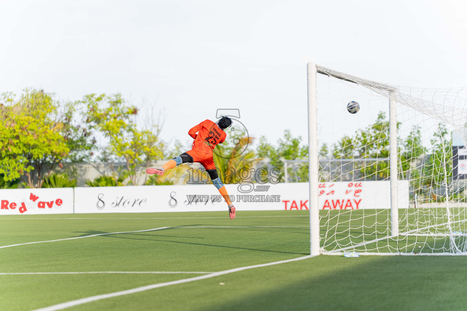 Semi Finals Match 01 Irumathi FC VS CC Sports Club in Day 7 of Eydhafushi Cup 2025 held in Eydhafushi Football Stadium at B. Eydhafushi, Maldives on Friday, 12th September 2025. Photos: Arif Rasheed / images.mv