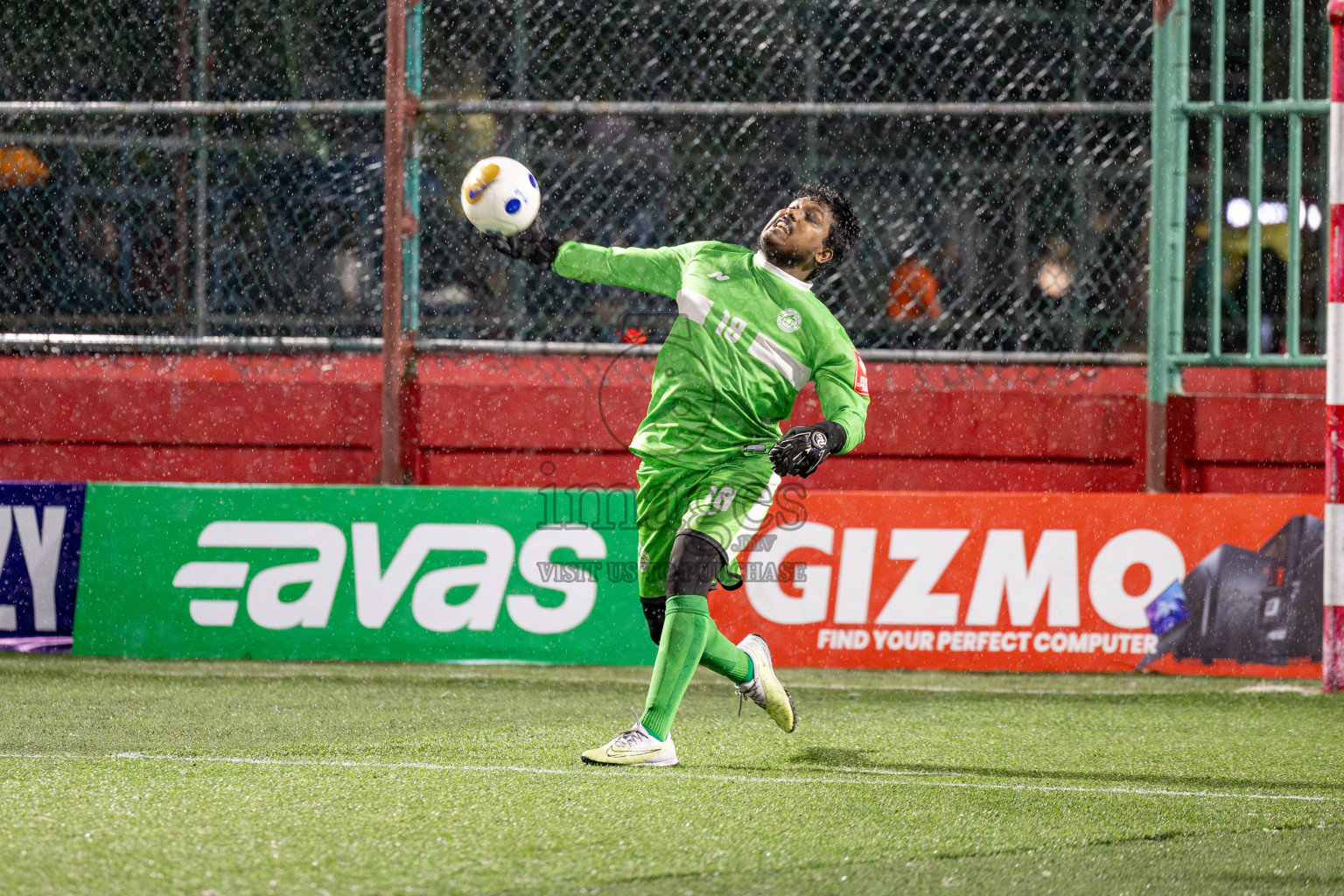 Th. Veymandoo VS Th. Kandoodhoo in Day 18 of Golden Futsal Challenge 2025 was held on Wednesday, 22nd January 2025, in Hulhumale', Maldives. Photos: Nausham Waheed / images.mv