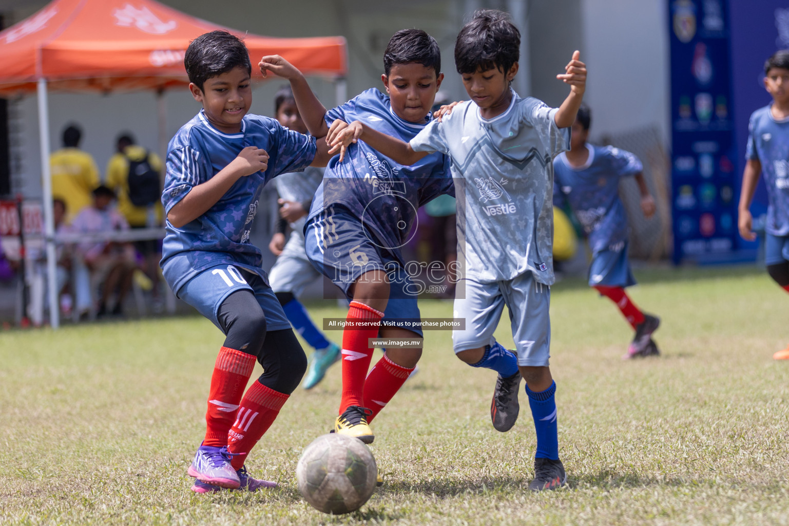 Day 2 of Nestle kids football fiesta, held in Henveyru Football Stadium, Male', Maldives on Thursday, 12th October 2023 Photos: Shuu Abdul Sattar / mages.mv