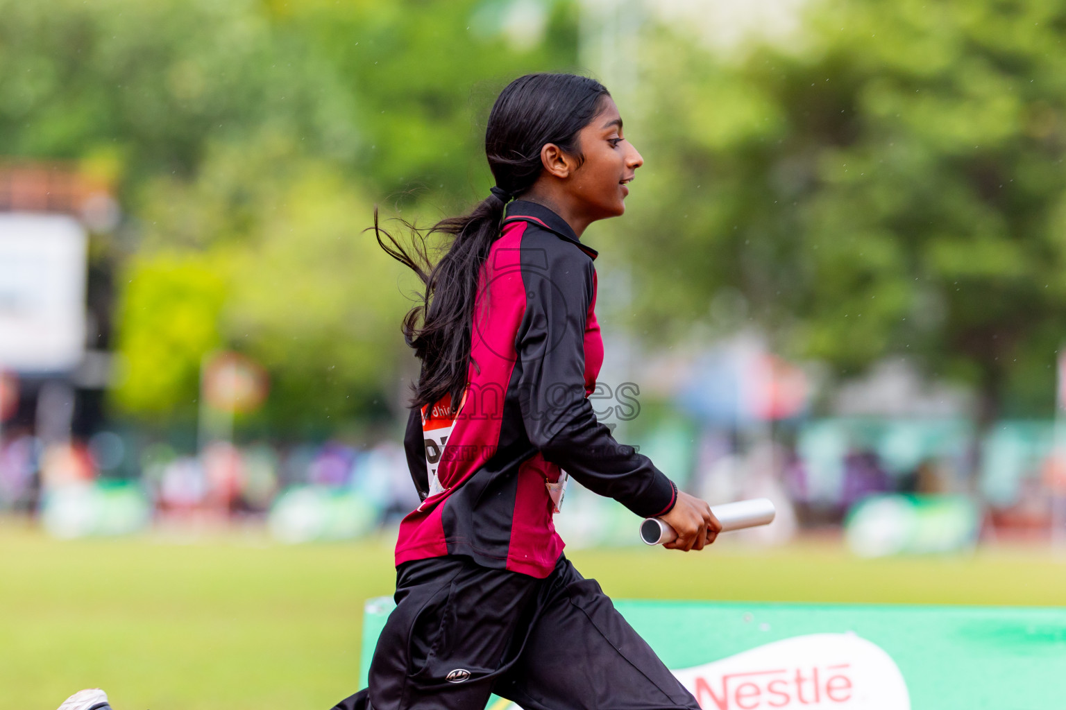 Day 6 of Inter-school Athletics Championship 2025 held in Ekuveni Synthetic Track, Male', Maldives on Sunday, 12th October 2025. Photos by: Nausham Waheed / Images.mv