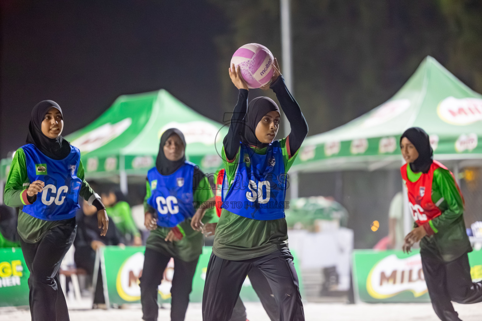 Day 1 of MILO Netball Fest 2025 was held in Cental Park, Hulhumale', Maldives on Thursday, 20th November 2025. 

Photos: Hassan Simah / images.mv