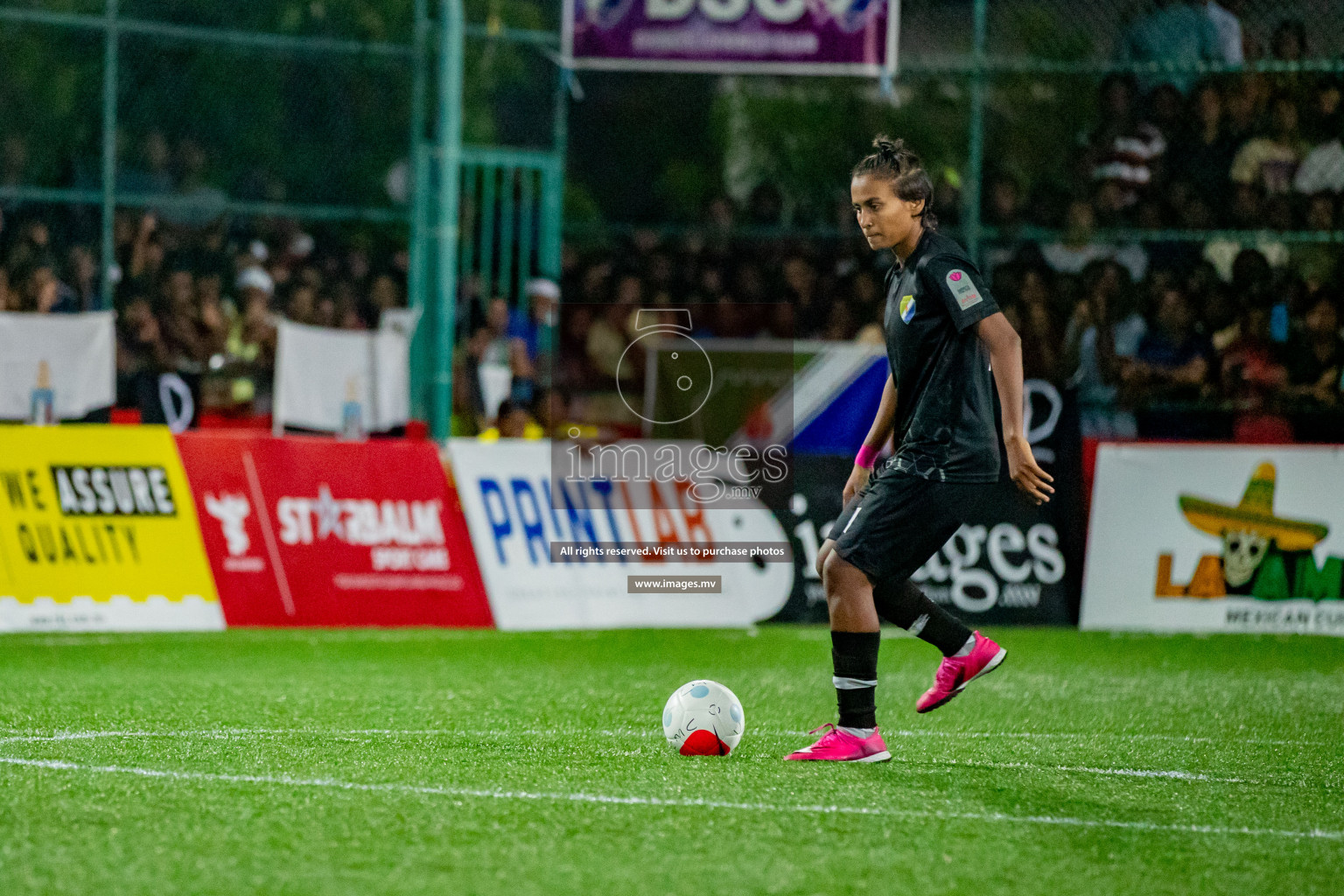 MPL vs DSC in the Finals of Eighteen Thirty Women's Futsal Fiesta 2022 was held in Hulhumale', Maldives on Thursday, 3rd November 2022. Photos: Hassan Simah/ images.mv