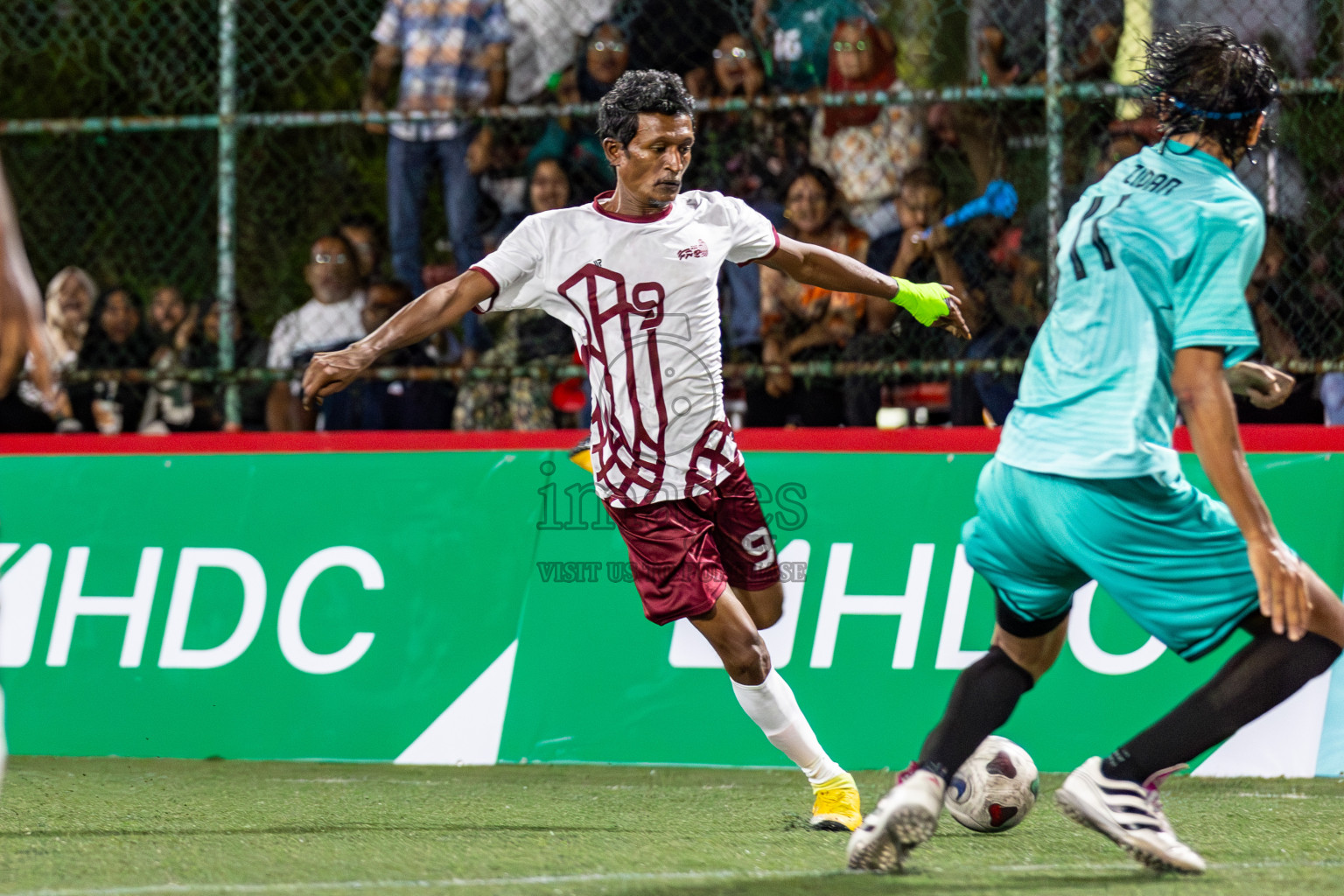 YOUTH RC vs CLUB BINARA in Club Maldives Classic 2024 held in Rehendi Futsal Ground, Hulhumale', Maldives on Tuesday, 10th September 2024. 
Photos: Mohamed Mahfooz Moosa / images.mv