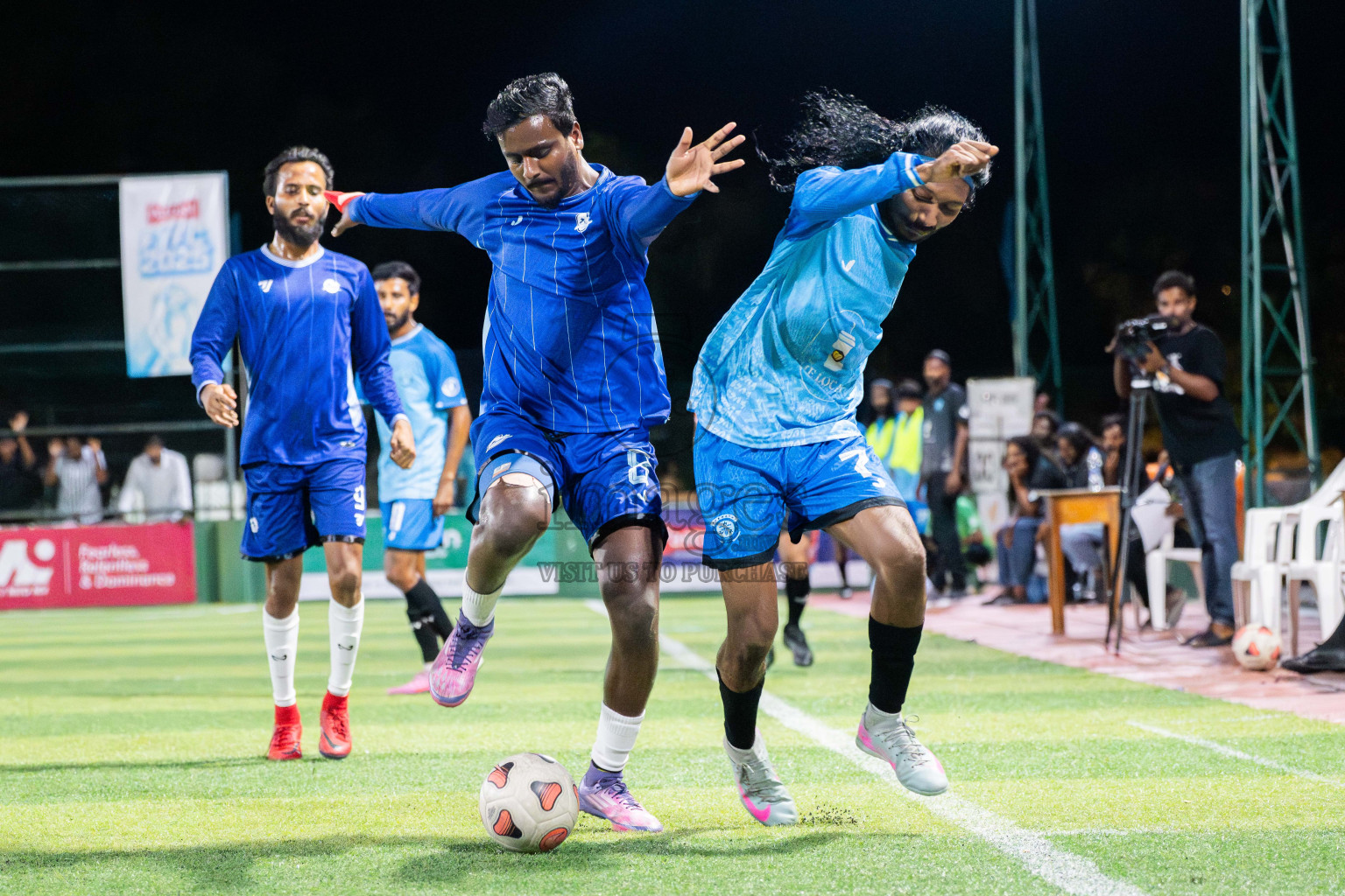Foemathi VS Laamu Blues in Day 3 - Fonadhoo Youth Futsal Challenge 2025 held in Fonadhoo Futsal Stadium, L. Fonadhoo, Maldives on Tuesdat, 28th October 2025 Photos: Arif Rasheed / images.mv