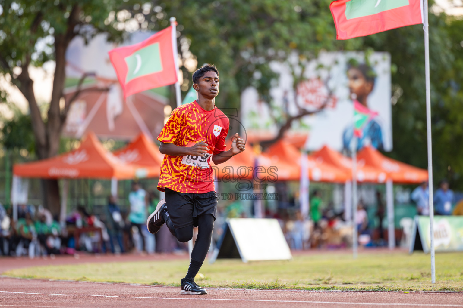 Day 4 of Inter-school Athletics Championship 2025 held in Ekuveni Synthetic Track, Male', Maldives on Thursday, 09th October 2025. Photos by: Raaif Yoosuf / Images.mv