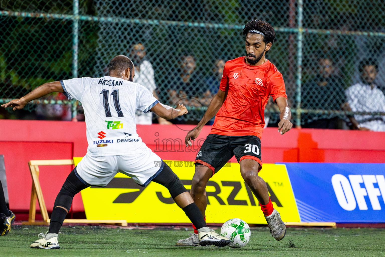 Club Aasandha vs Kulhivaru Vuzaara in Day 7 of Office League 2025 was held on Tuesday, 22nd April 2025 in Hulhumale', Maldives. Photos: Nausham Waheed / images.mv