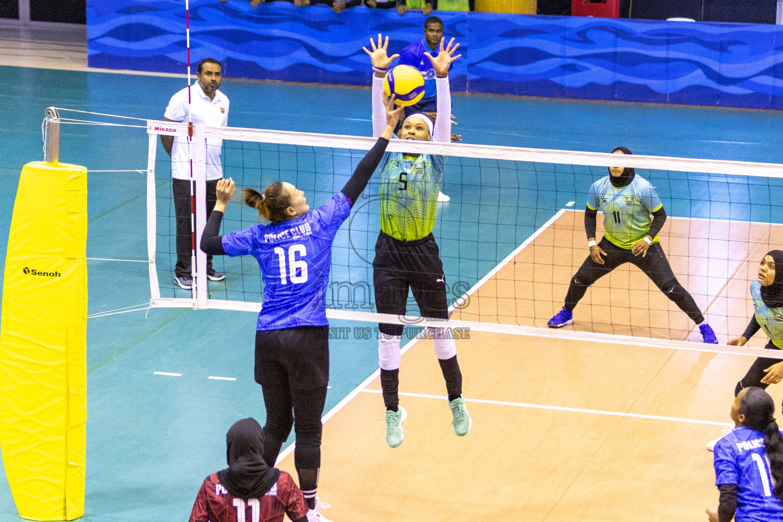 Final of Women's Division of Volleyball Association Cup 2023 held in Male', Maldives on Tuesday, 9th January 2024 at Social Center Indoor Hall Photos By: Nausham Waheed /images.mv