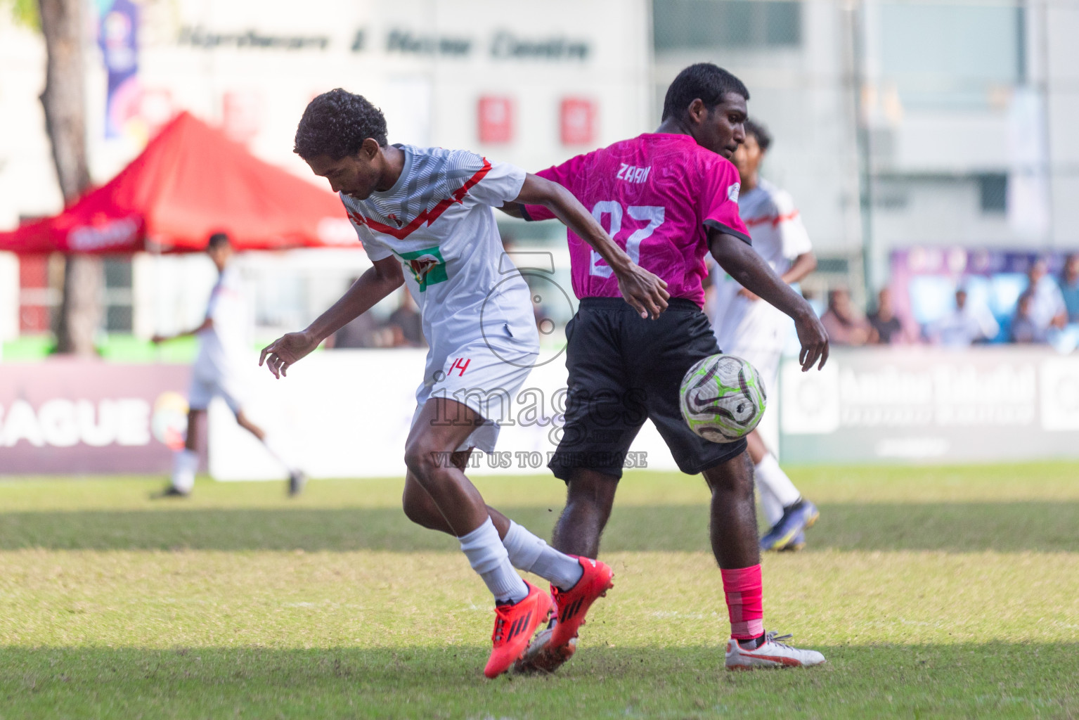 United Victory vs TC Sports Club in Day 7 of Dhivehi Youth League 2024 held at Henveiru Stadium on Sunday, 1st December 2024. Photos: Shuu Abdul Sattar, / Images.mv